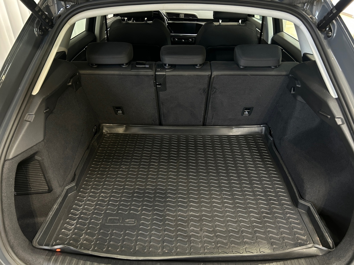 AUDI Q3 2021