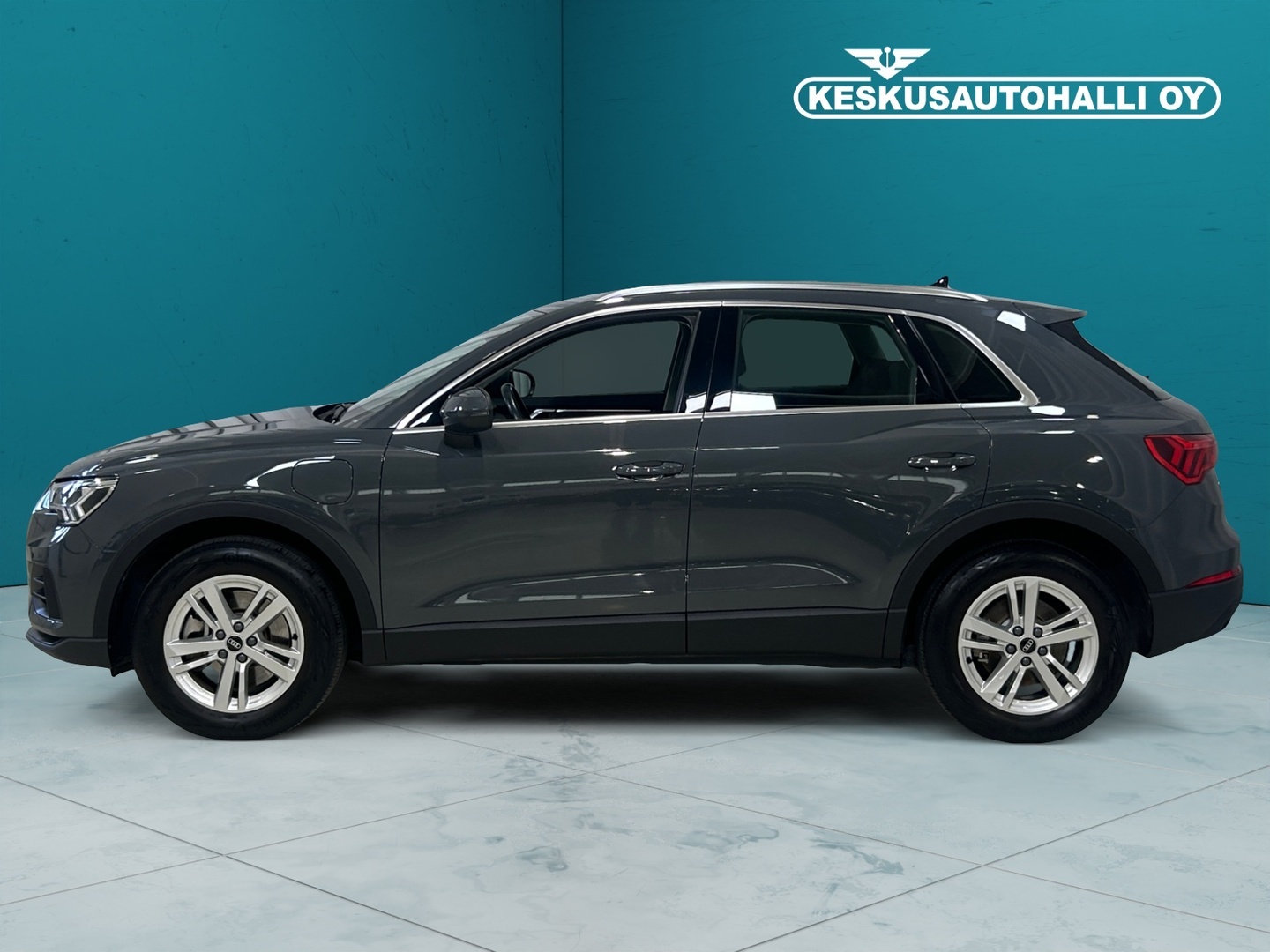 AUDI Q3 2021