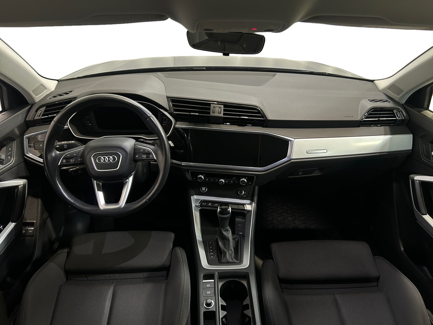 AUDI Q3 2021