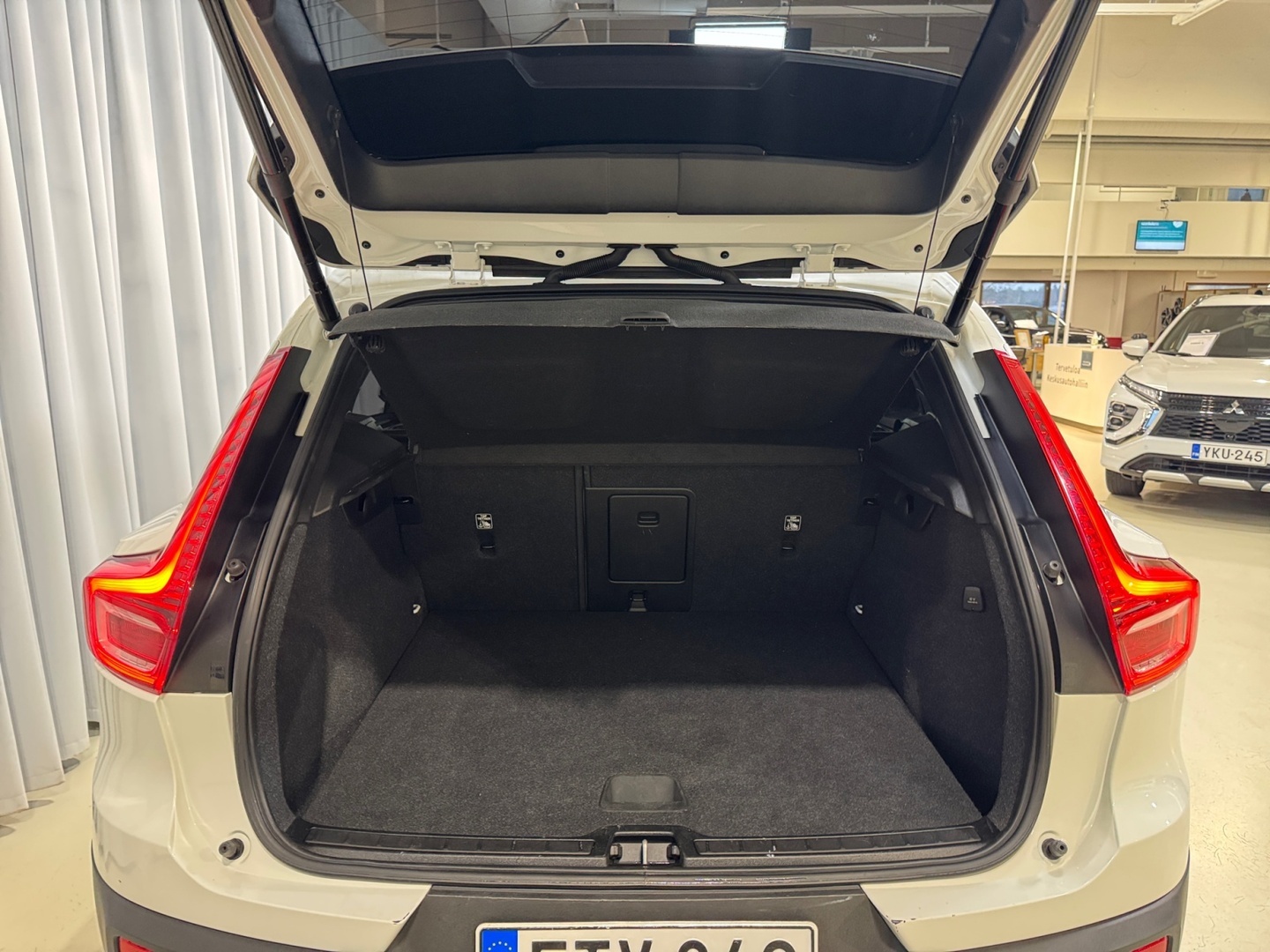 VOLVO XC40 2021