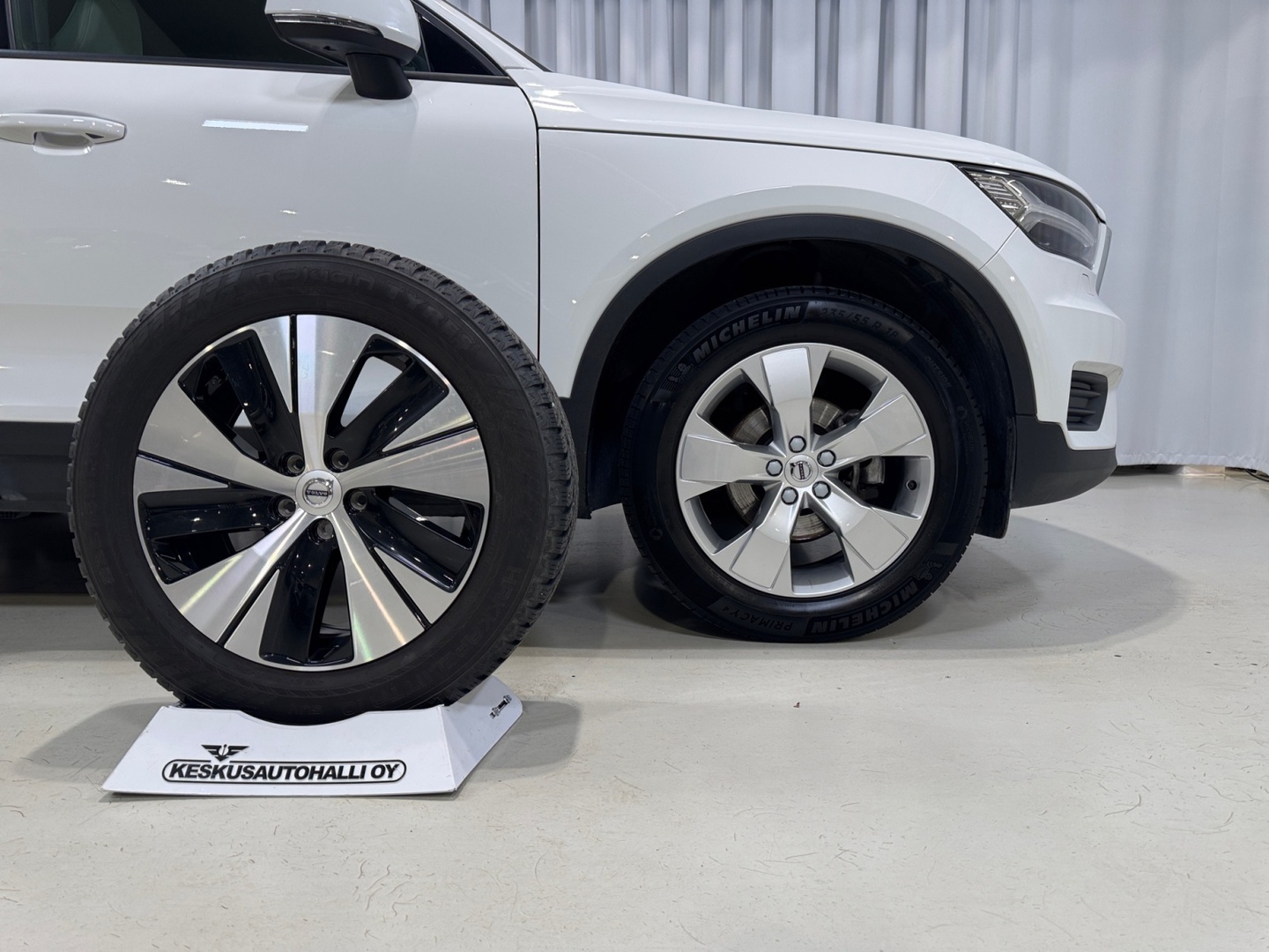 VOLVO XC40 2021