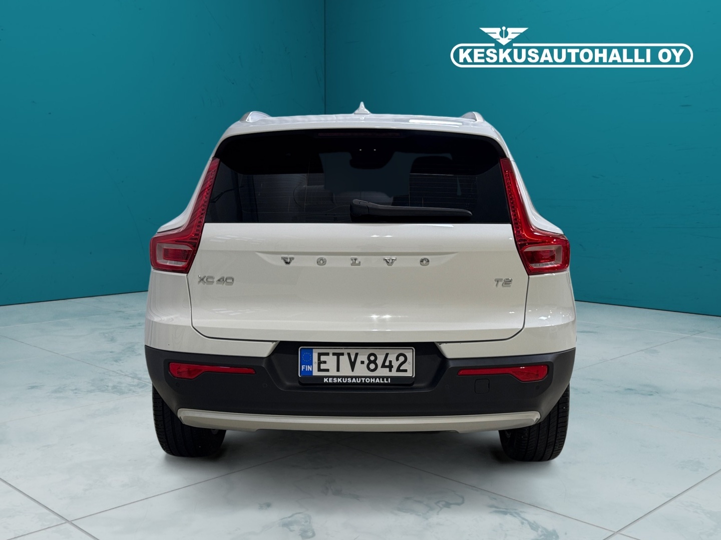 VOLVO XC40 2021