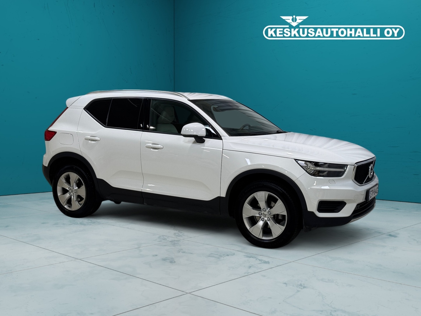 VOLVO XC40 2021