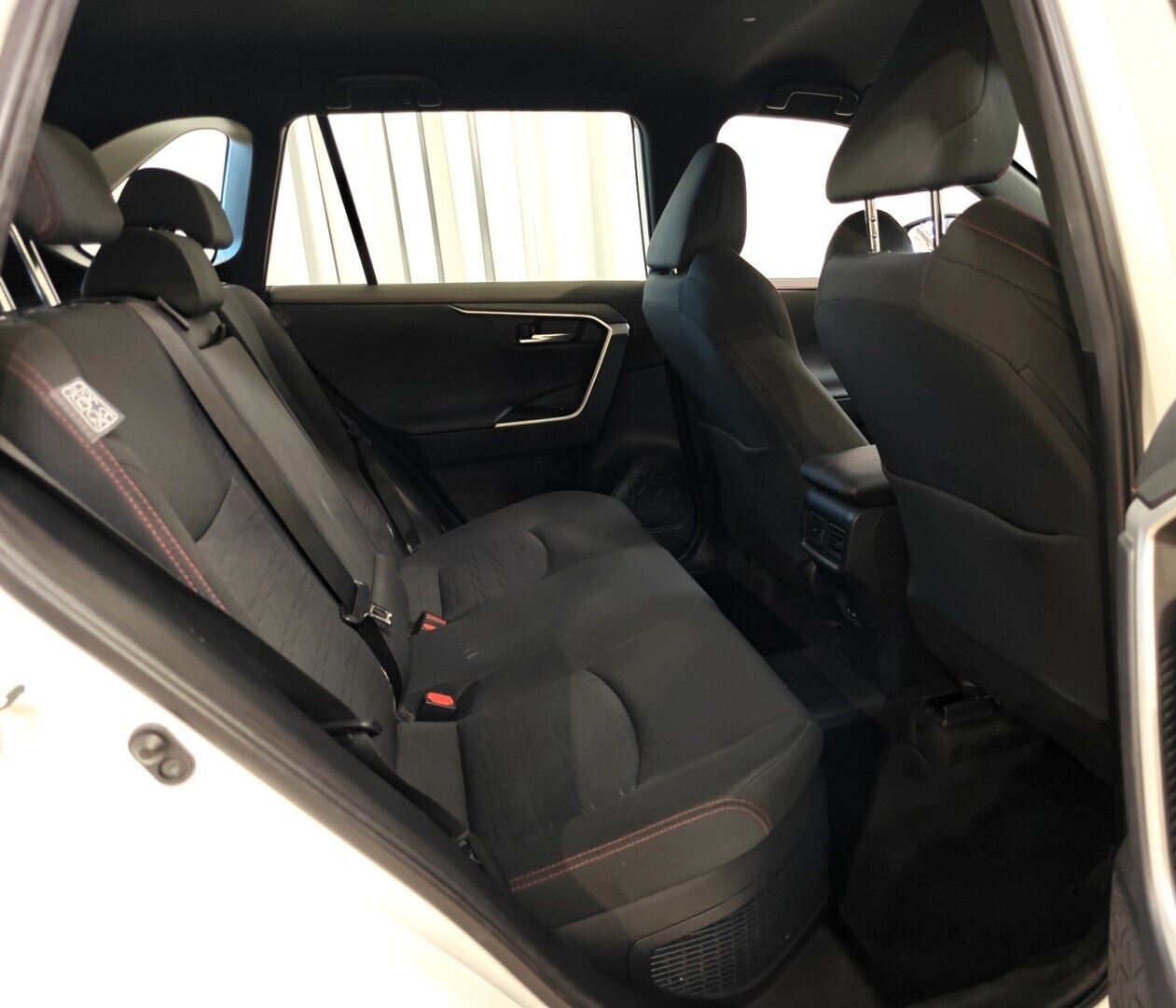 TOYOTA RAV4 Plug-in 21