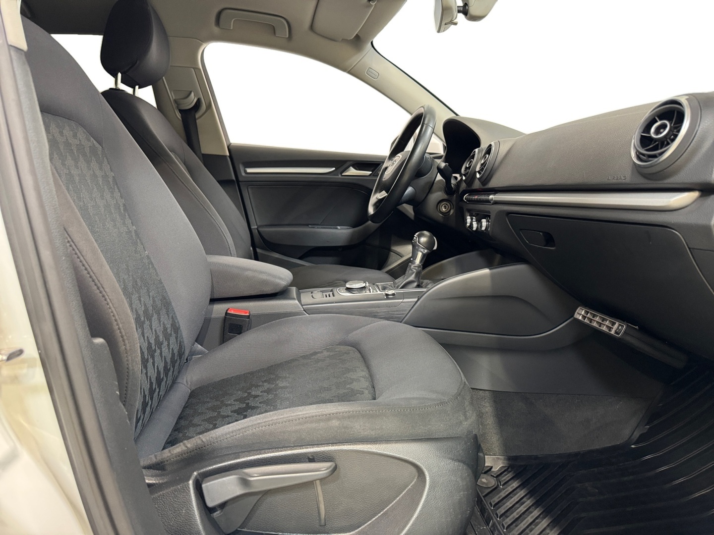 AUDI A3 2016