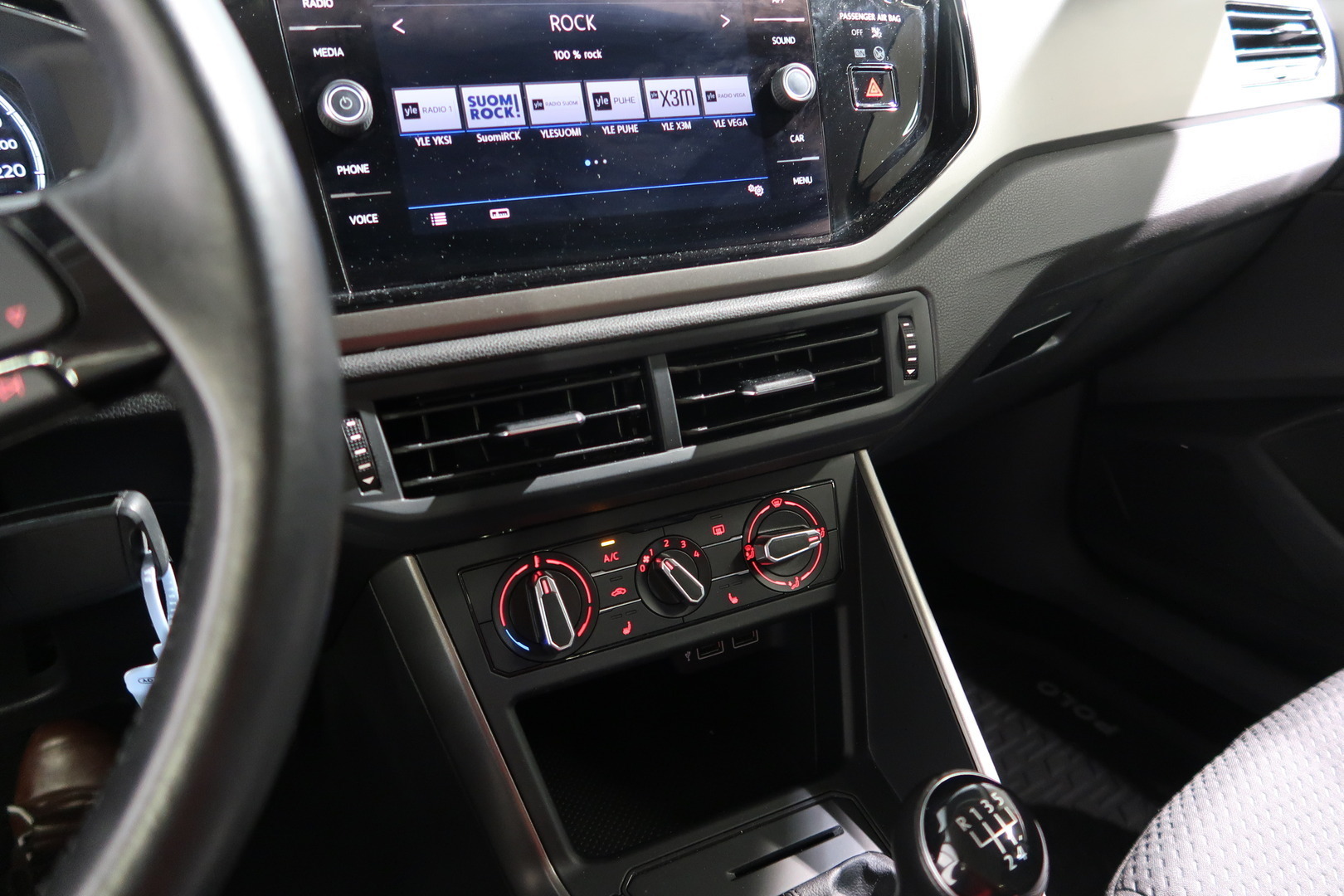 VOLKSWAGEN Polo 2018