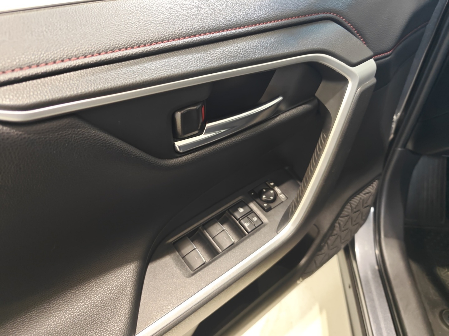 TOYOTA RAV4 Plug-in 2020
