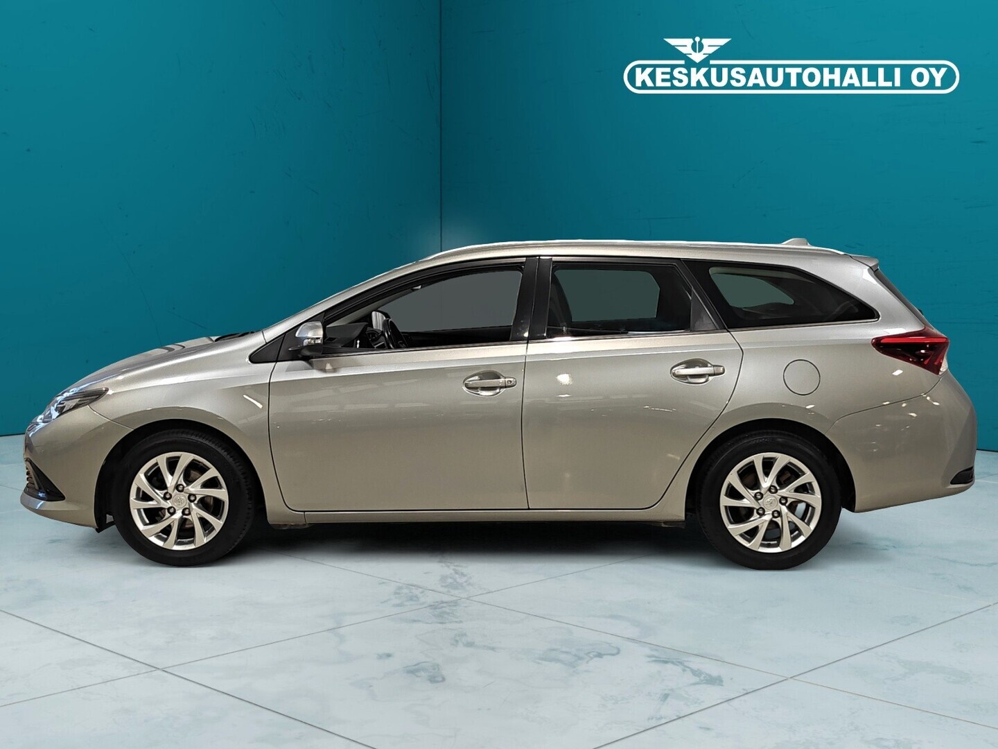TOYOTA Auris 2017