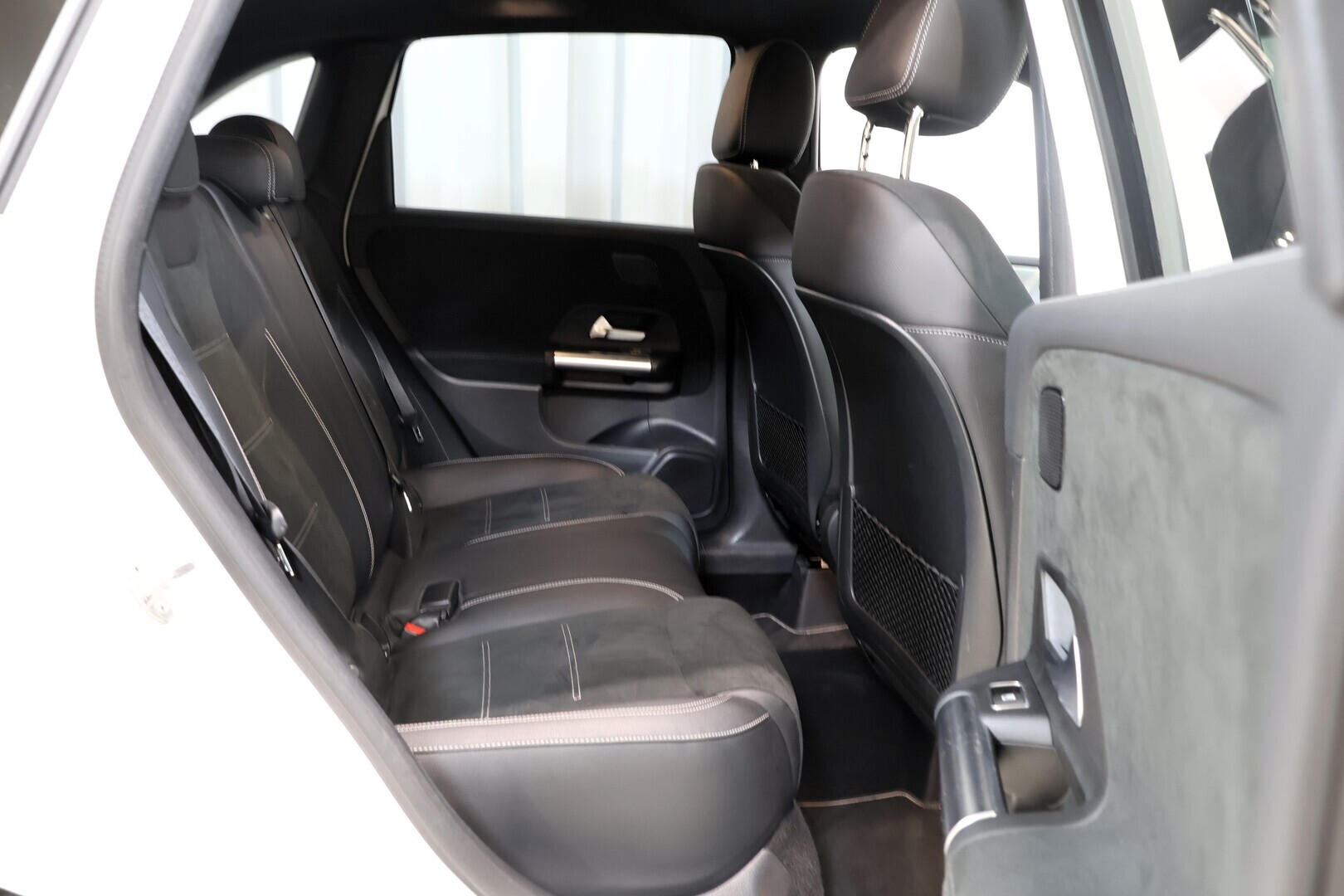 MERCEDES-BENZ B 2020