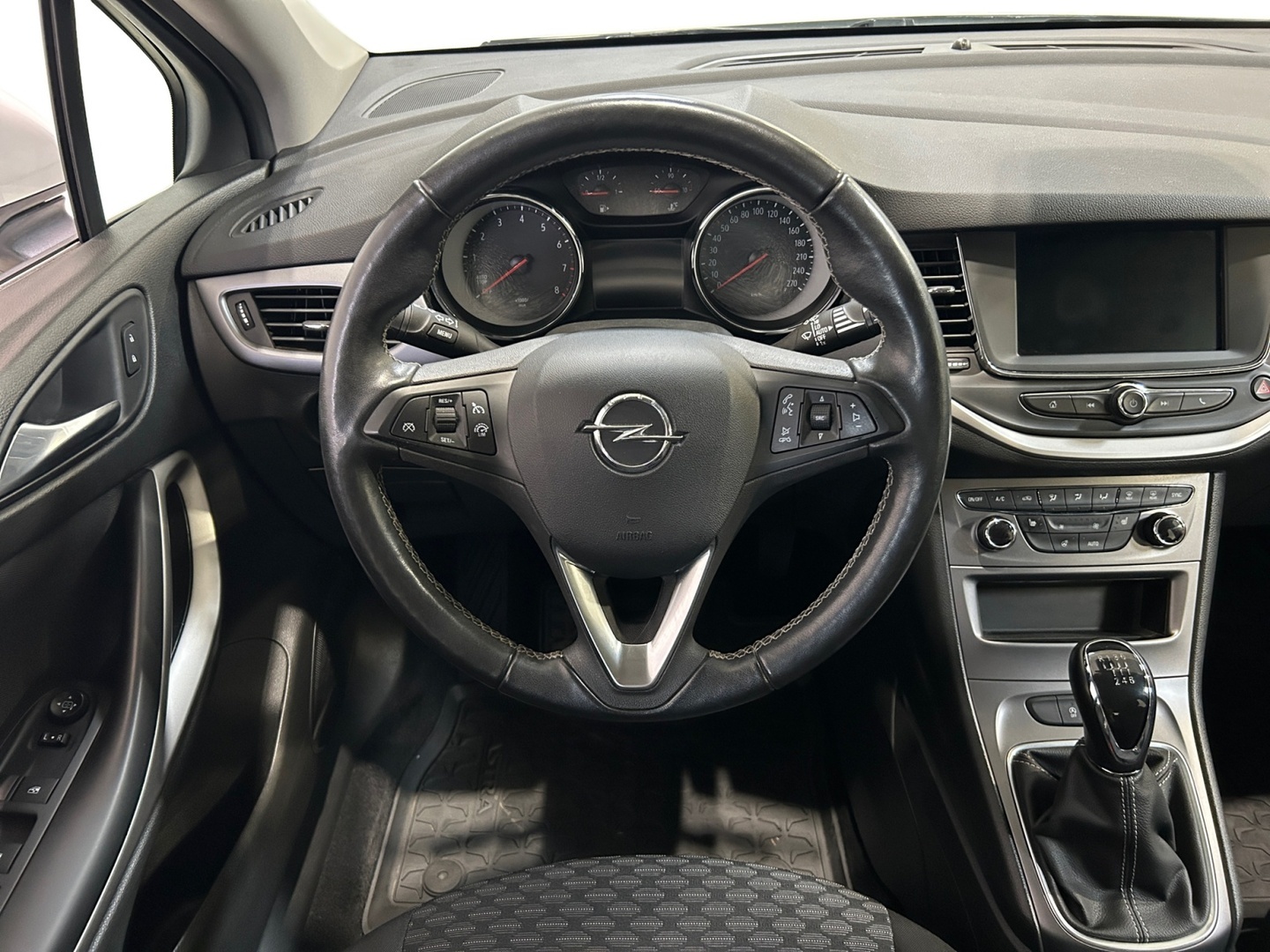 OPEL Astra 2021