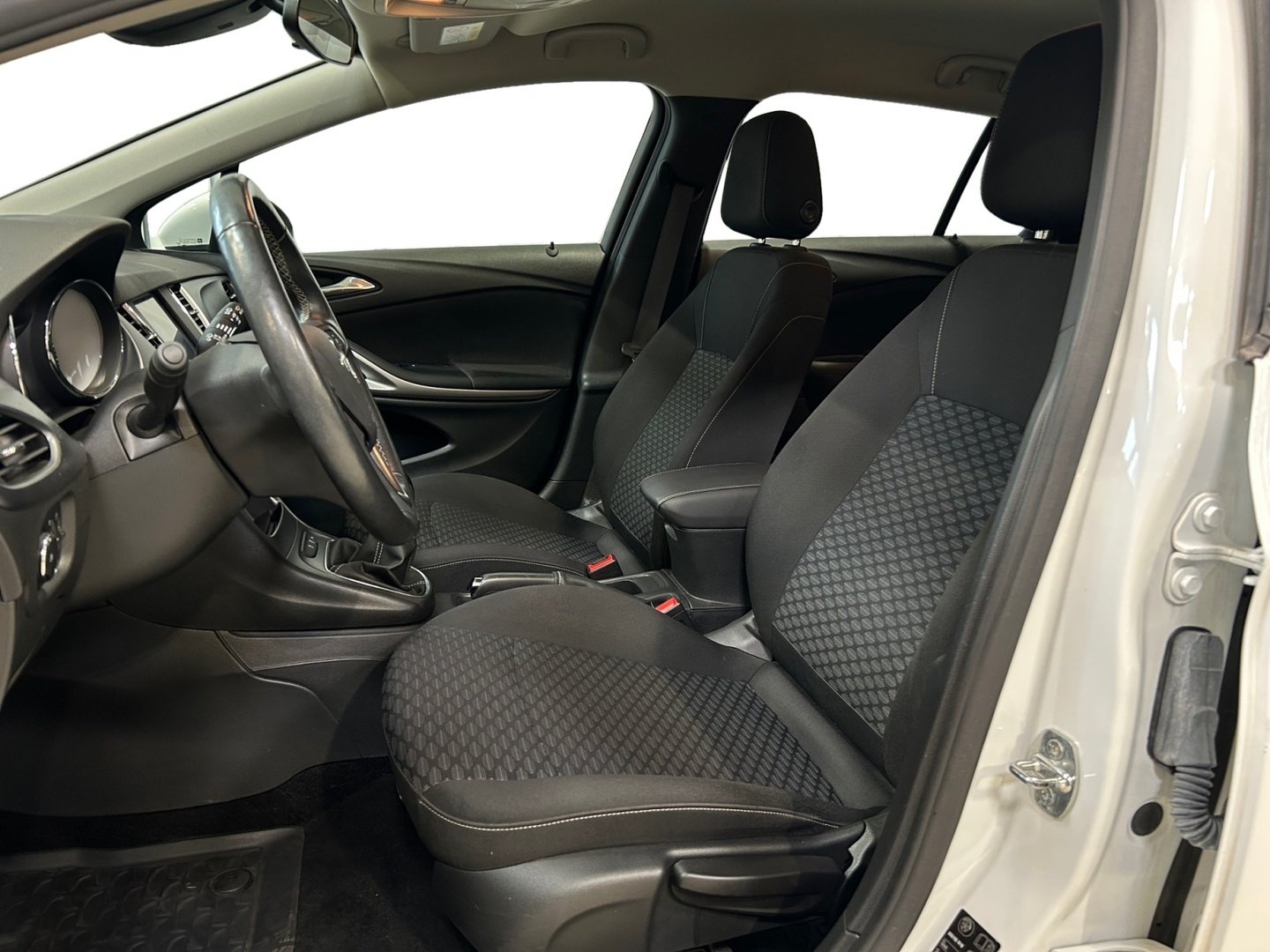 OPEL Astra 2021