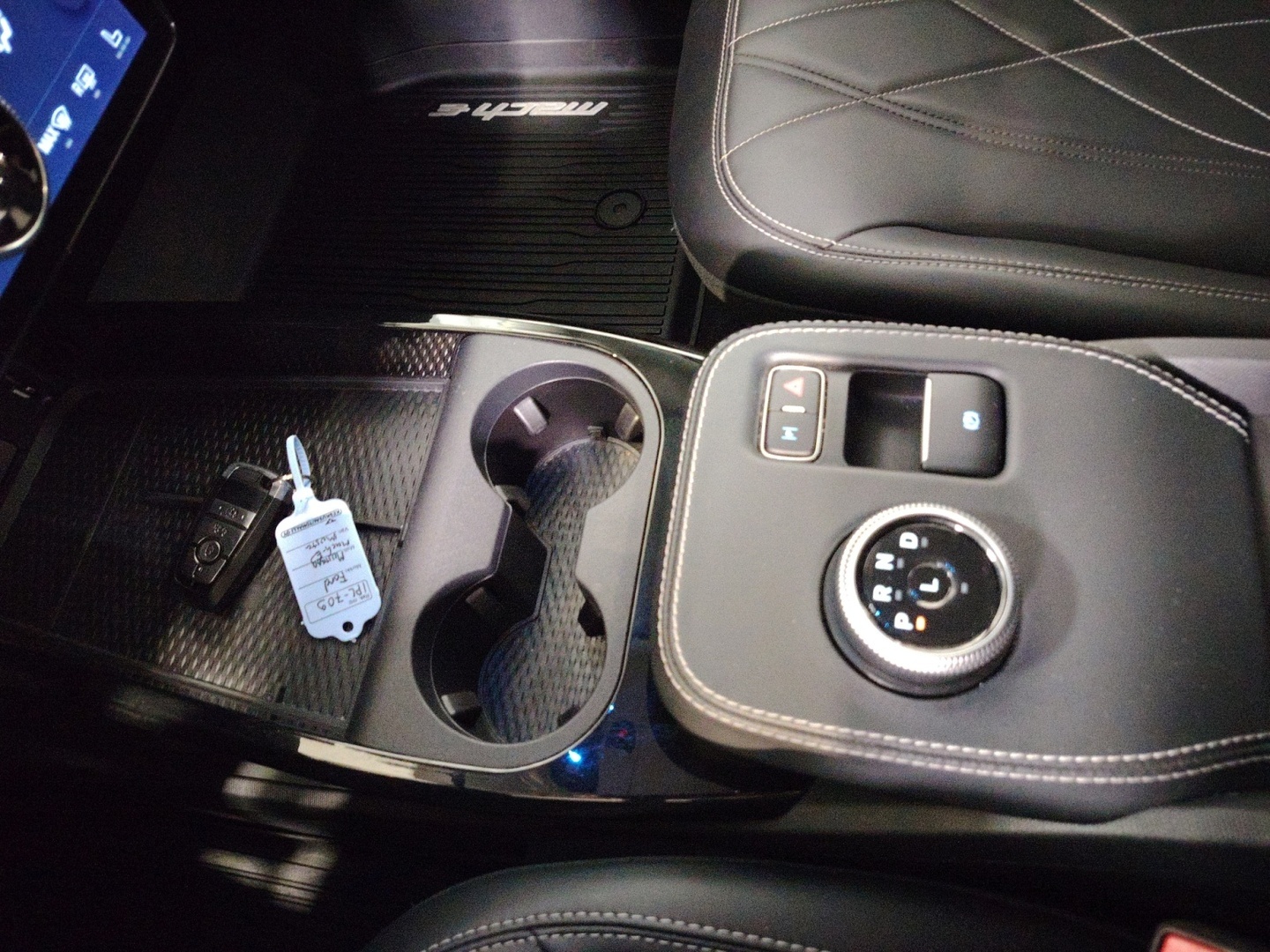 FORD Mustang Mach-E 2022