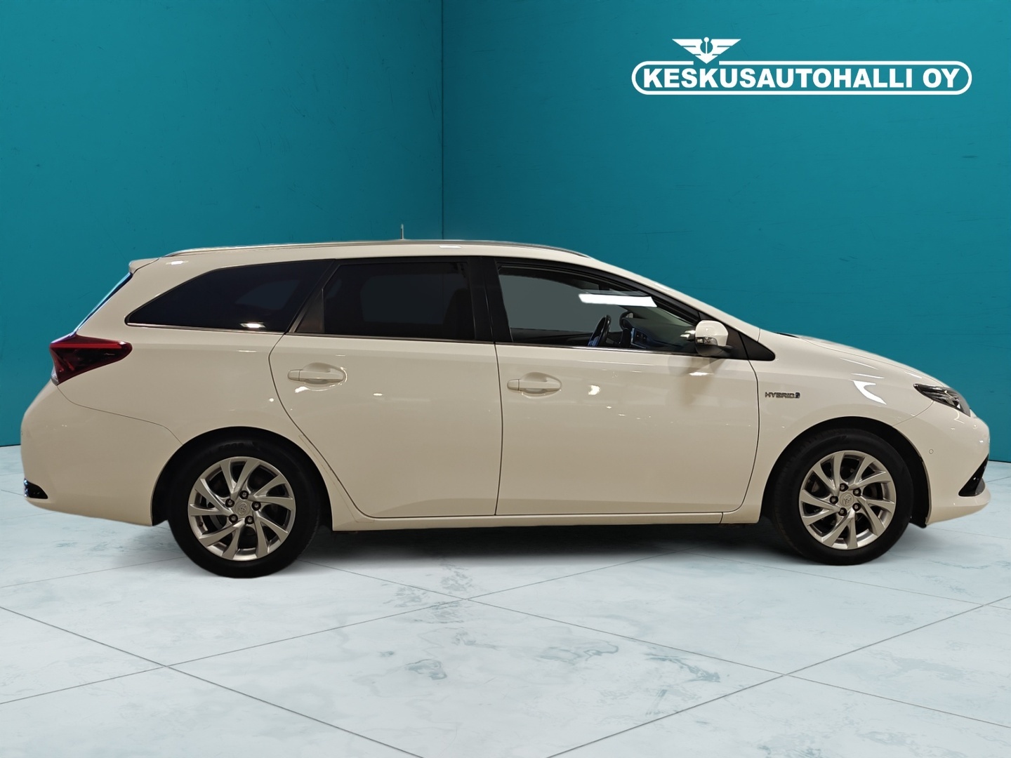 TOYOTA Auris 2016