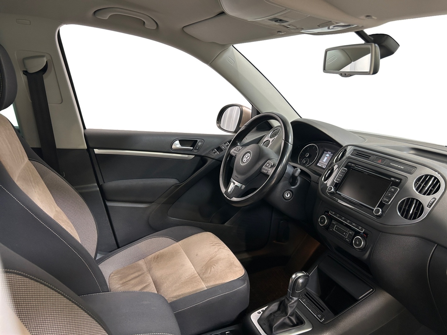 VOLKSWAGEN Tiguan 2014