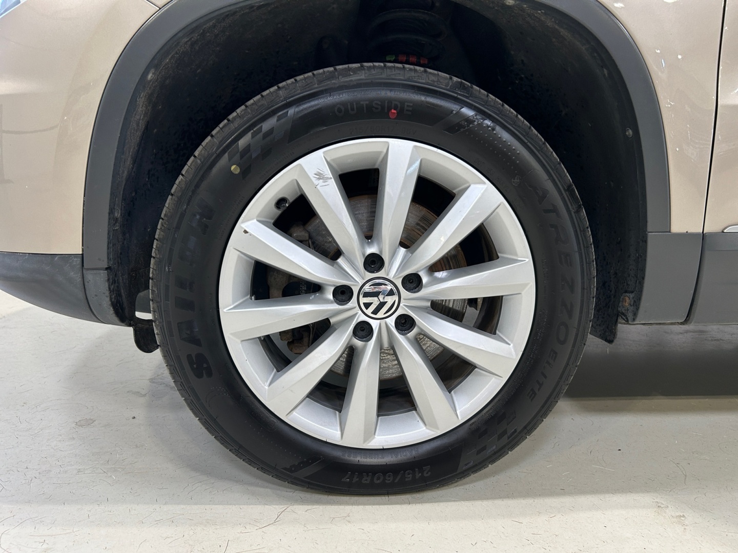 VOLKSWAGEN Tiguan 2014