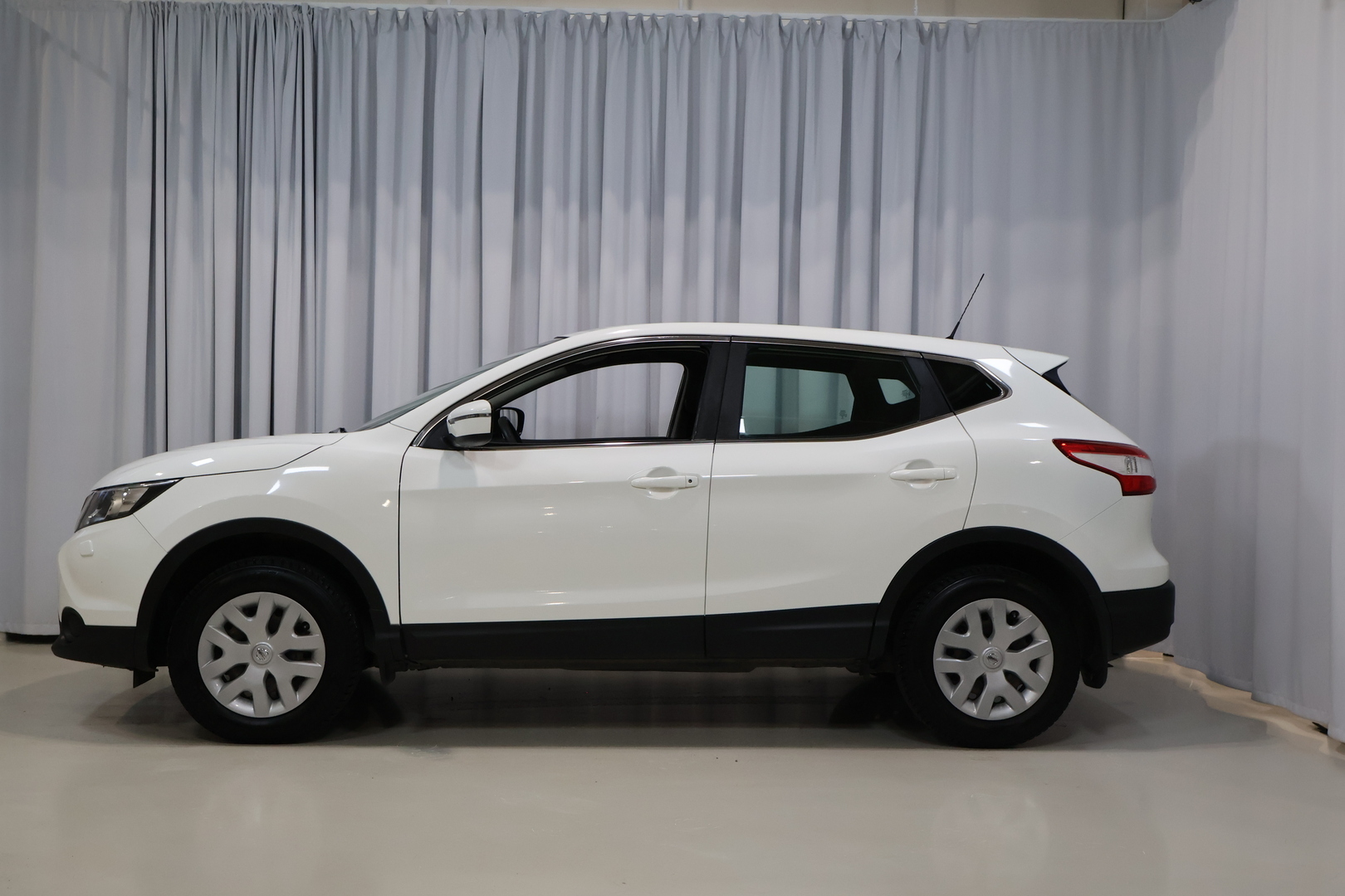 NISSAN Qashqai 2016