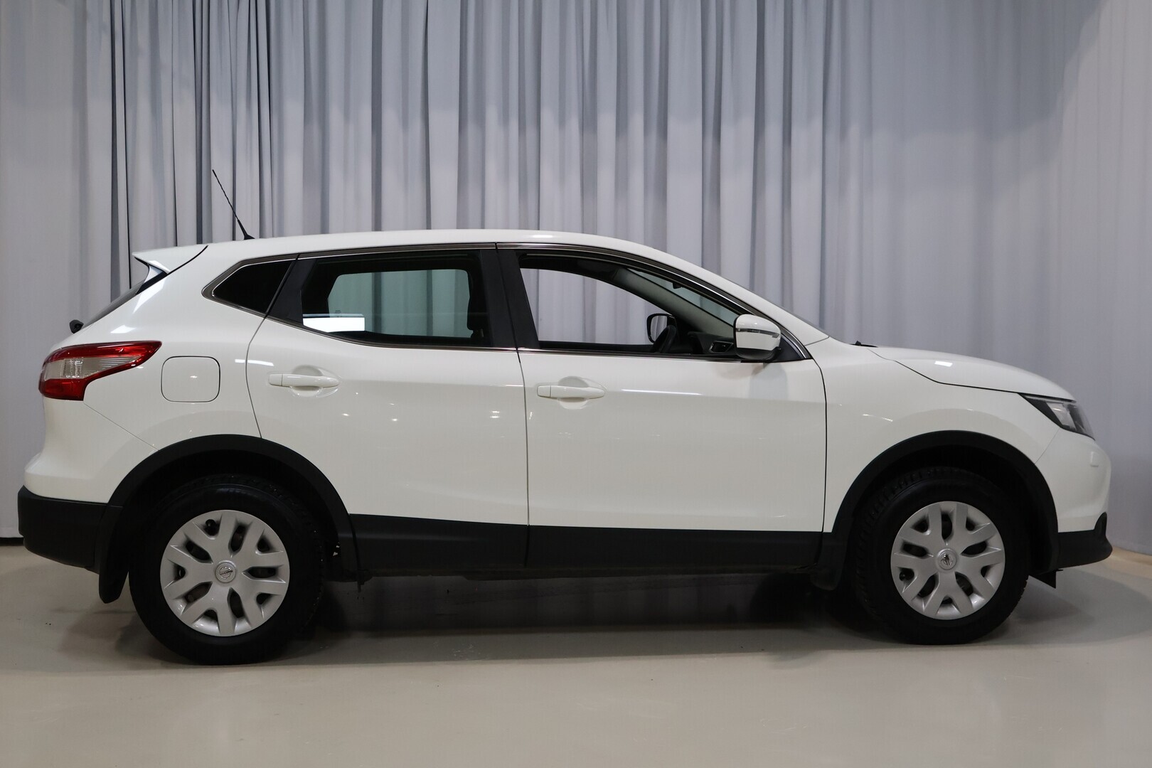 NISSAN Qashqai 2016