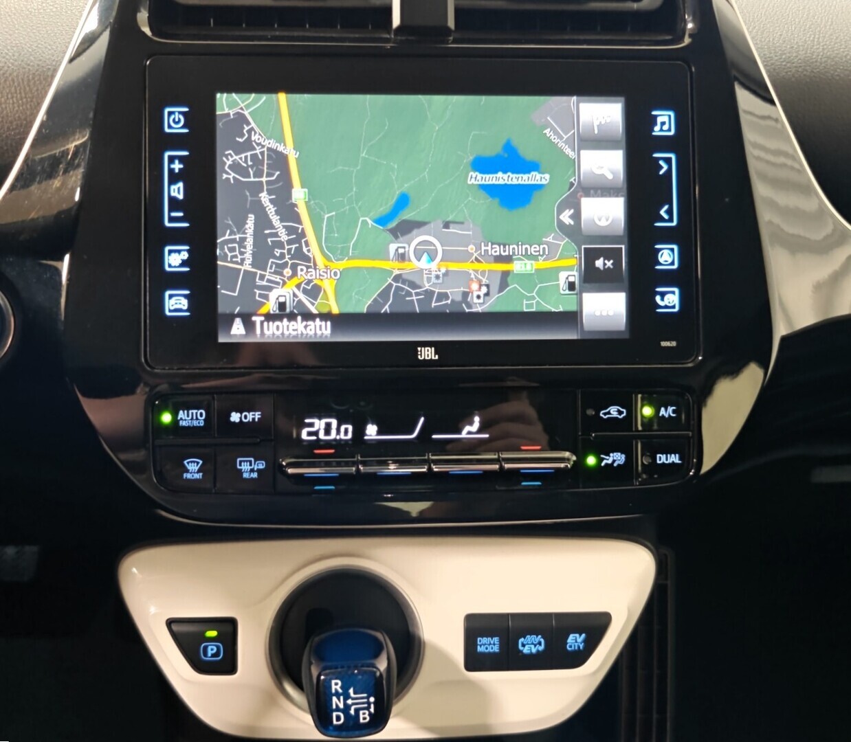 TOYOTA Prius Plug-in 2018