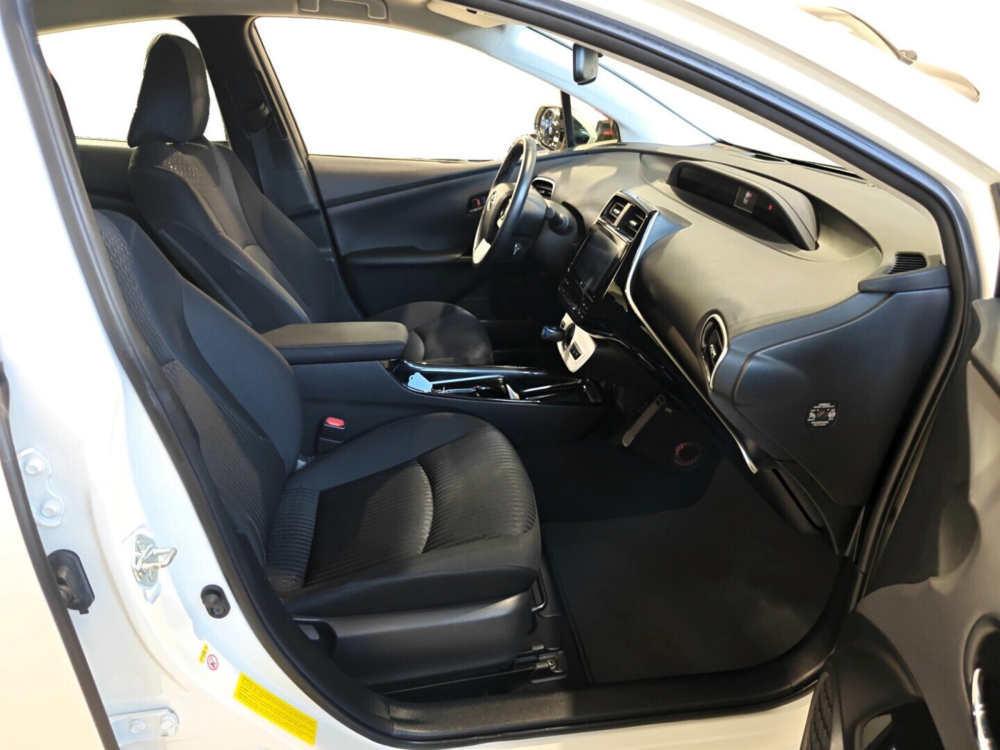 TOYOTA Prius Plug-in 2018