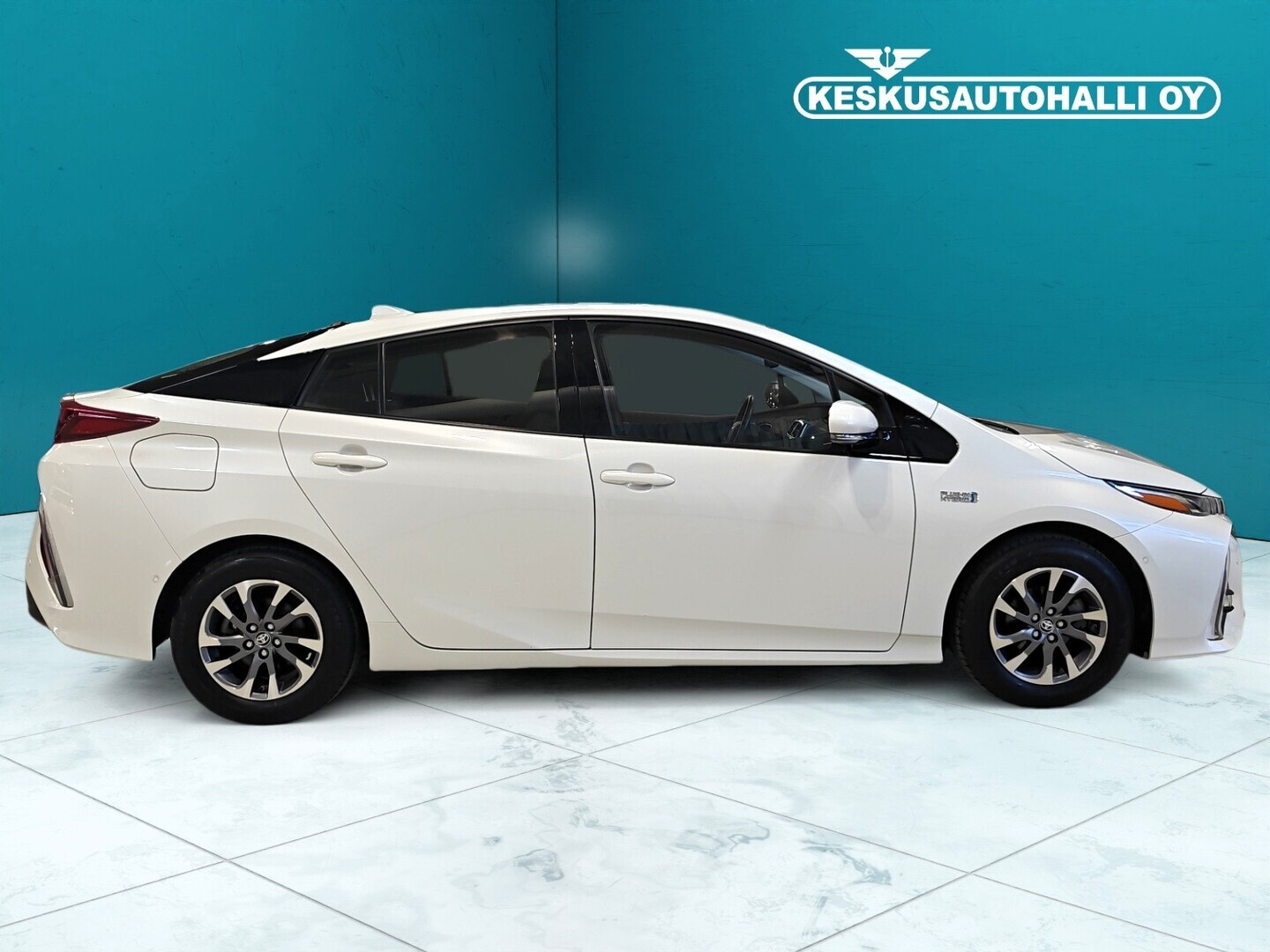 TOYOTA Prius Plug-in 2018