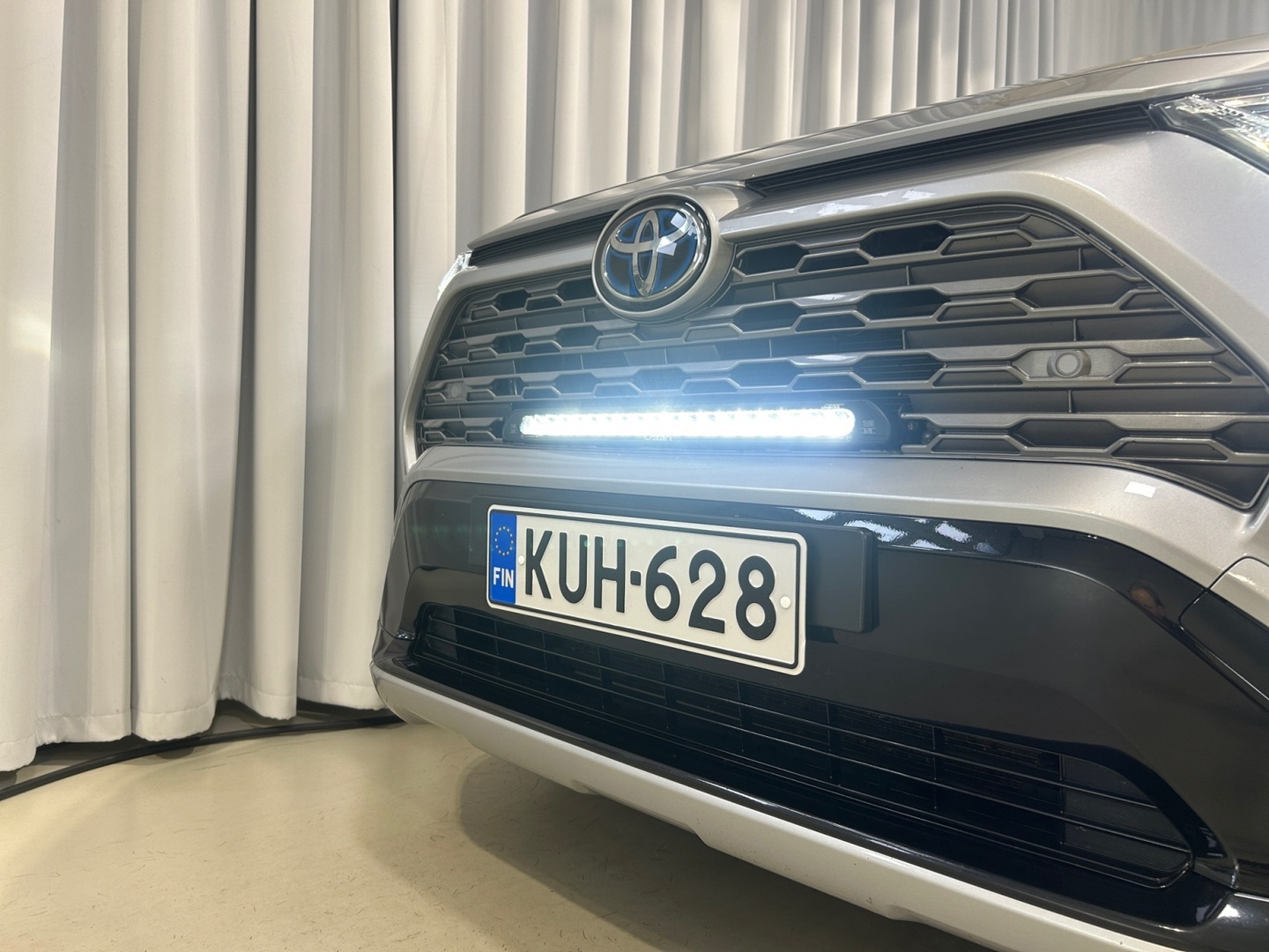 TOYOTA RAV4 2021