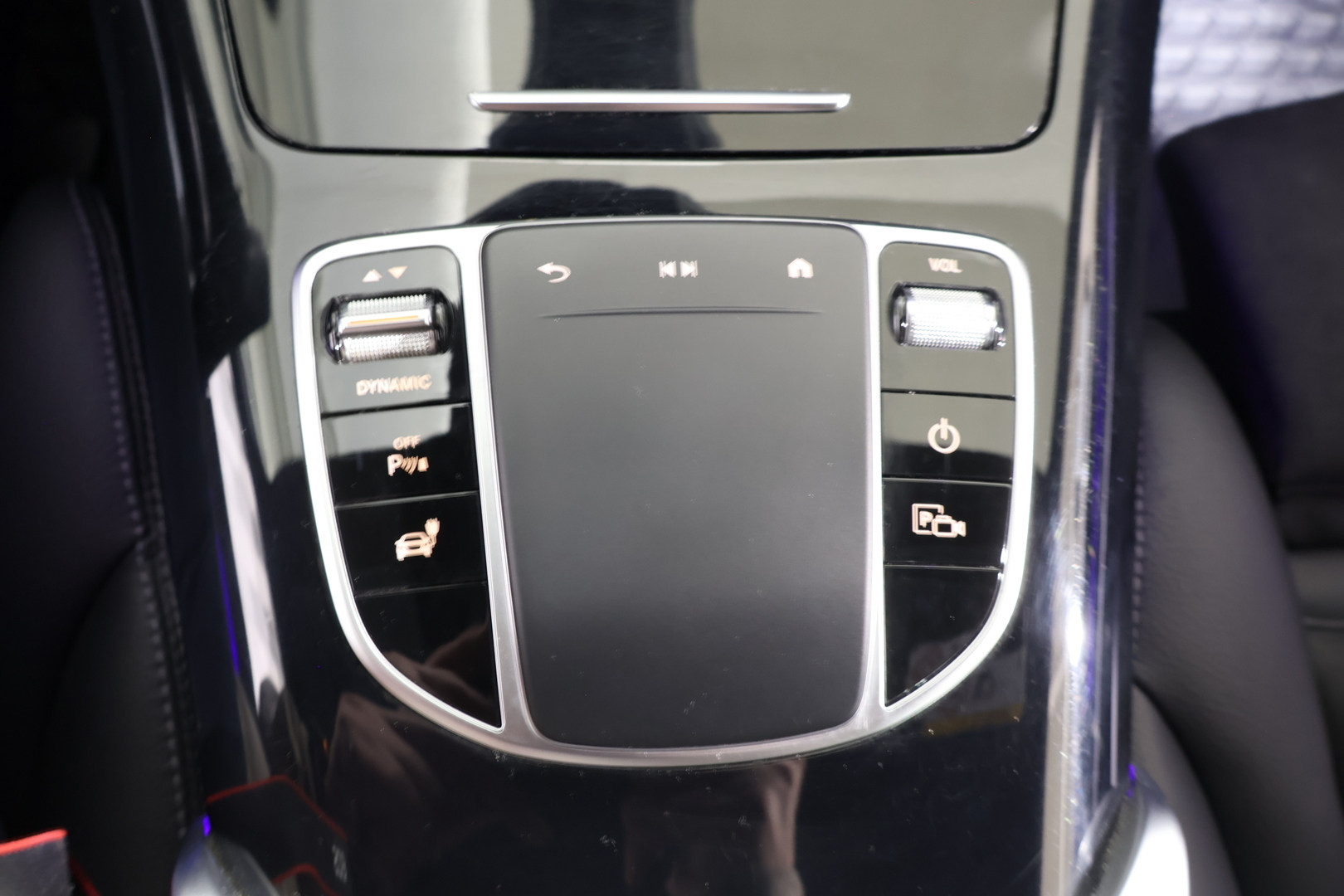 MERCEDES-BENZ EQC 2021