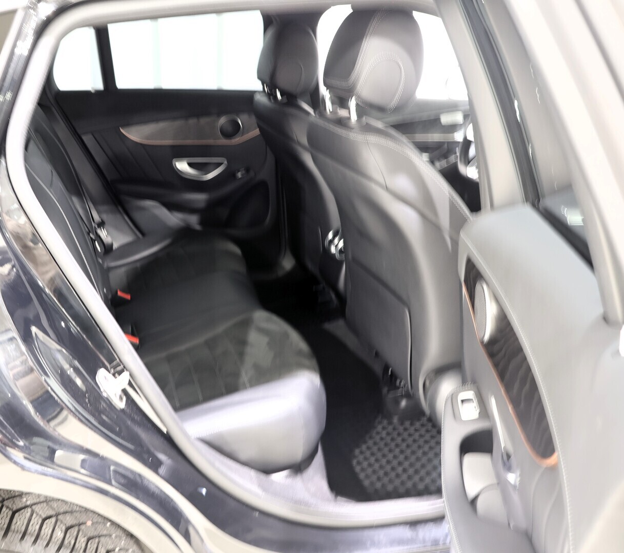 MERCEDES-BENZ EQC 2021