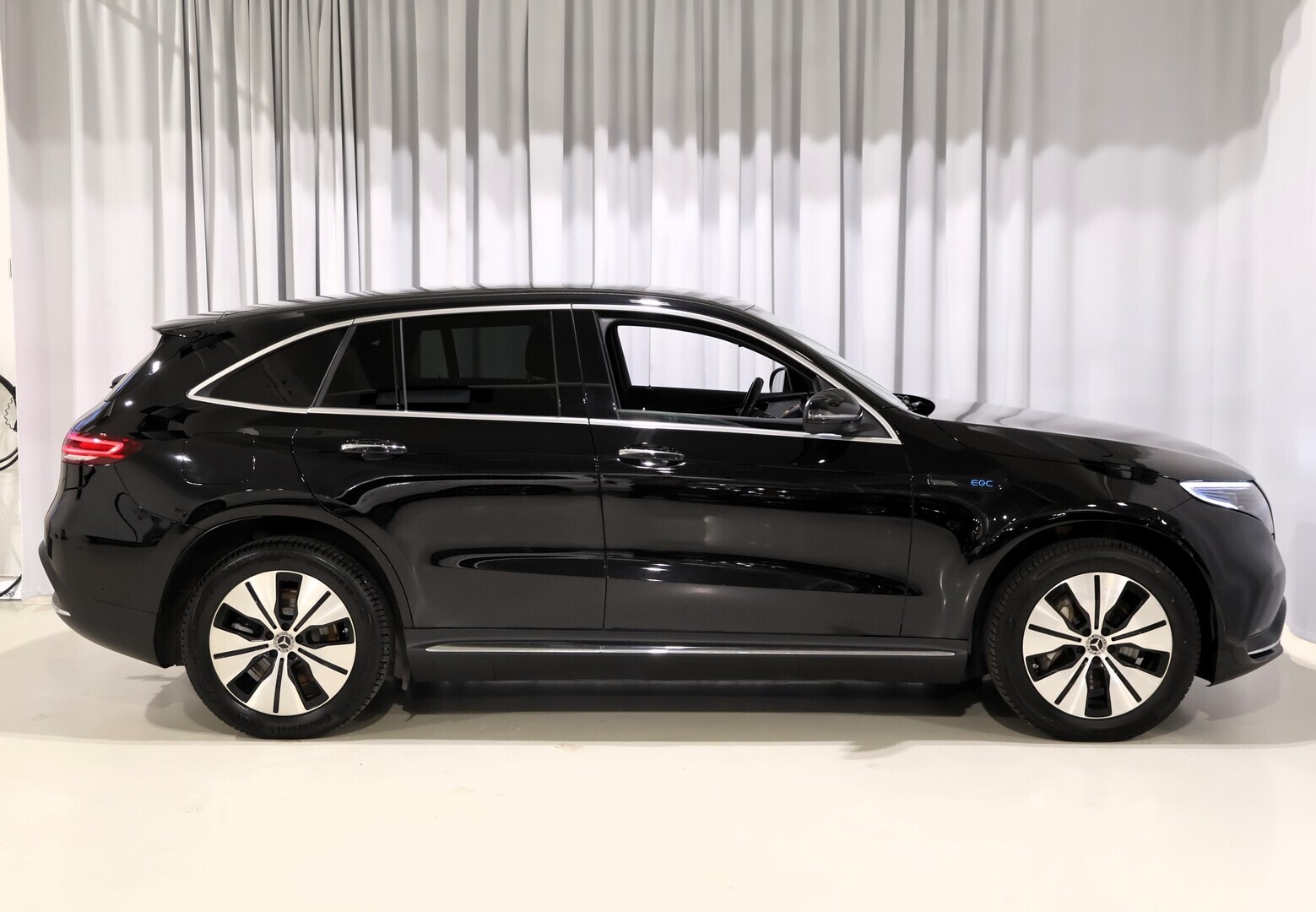 MERCEDES-BENZ EQC 2021