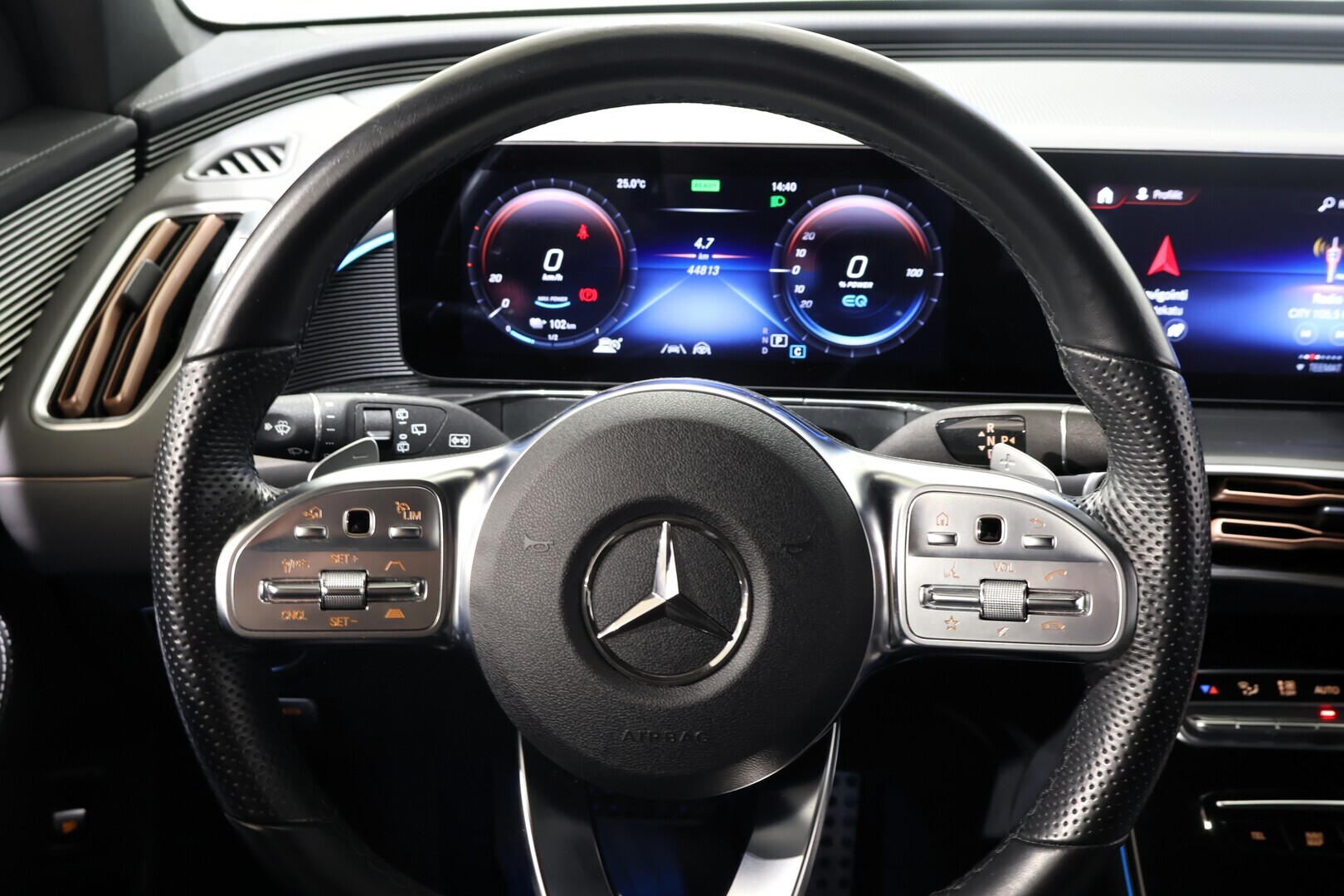 MERCEDES-BENZ EQC 2021