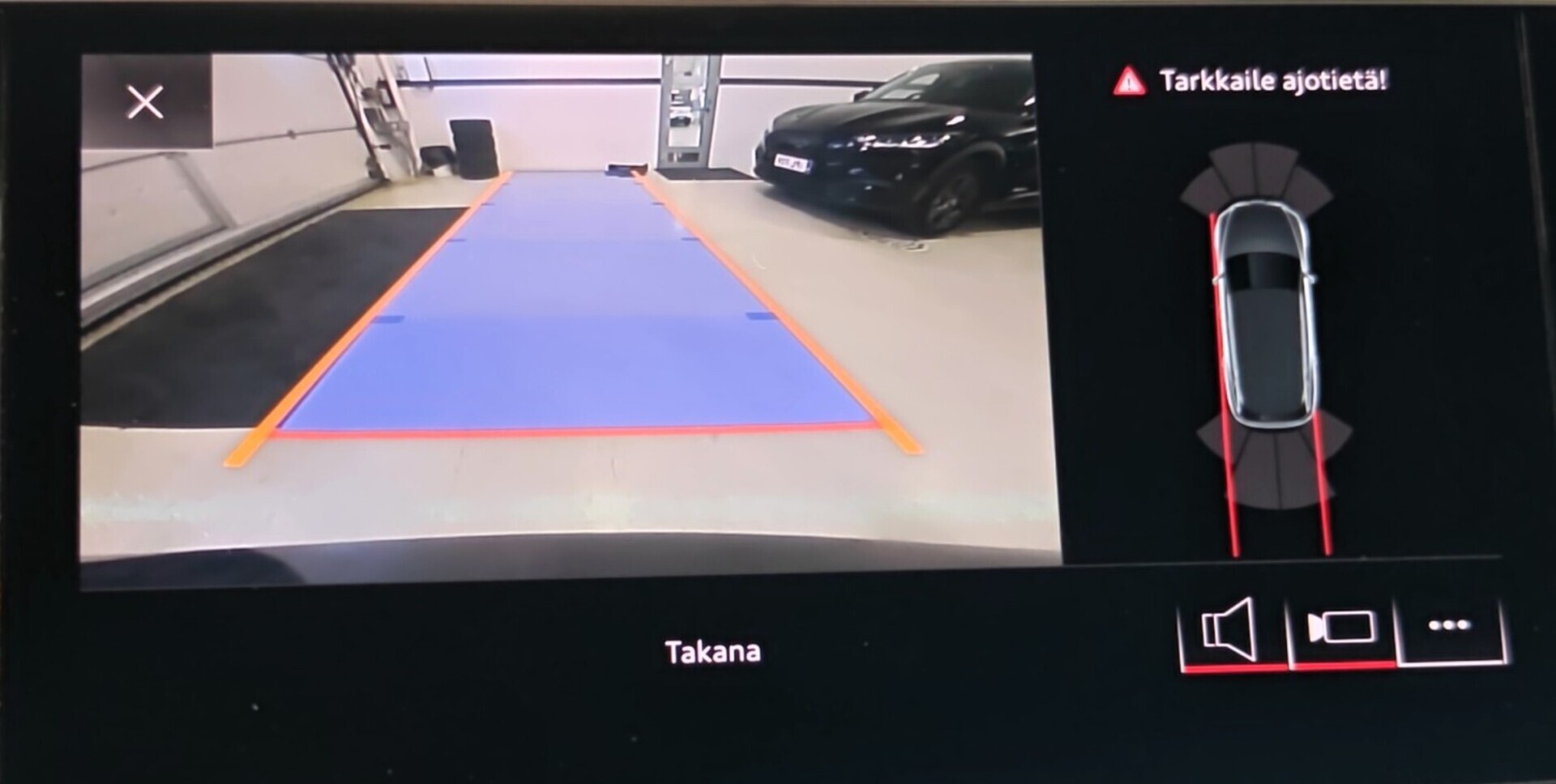 AUDI e-tron 2021