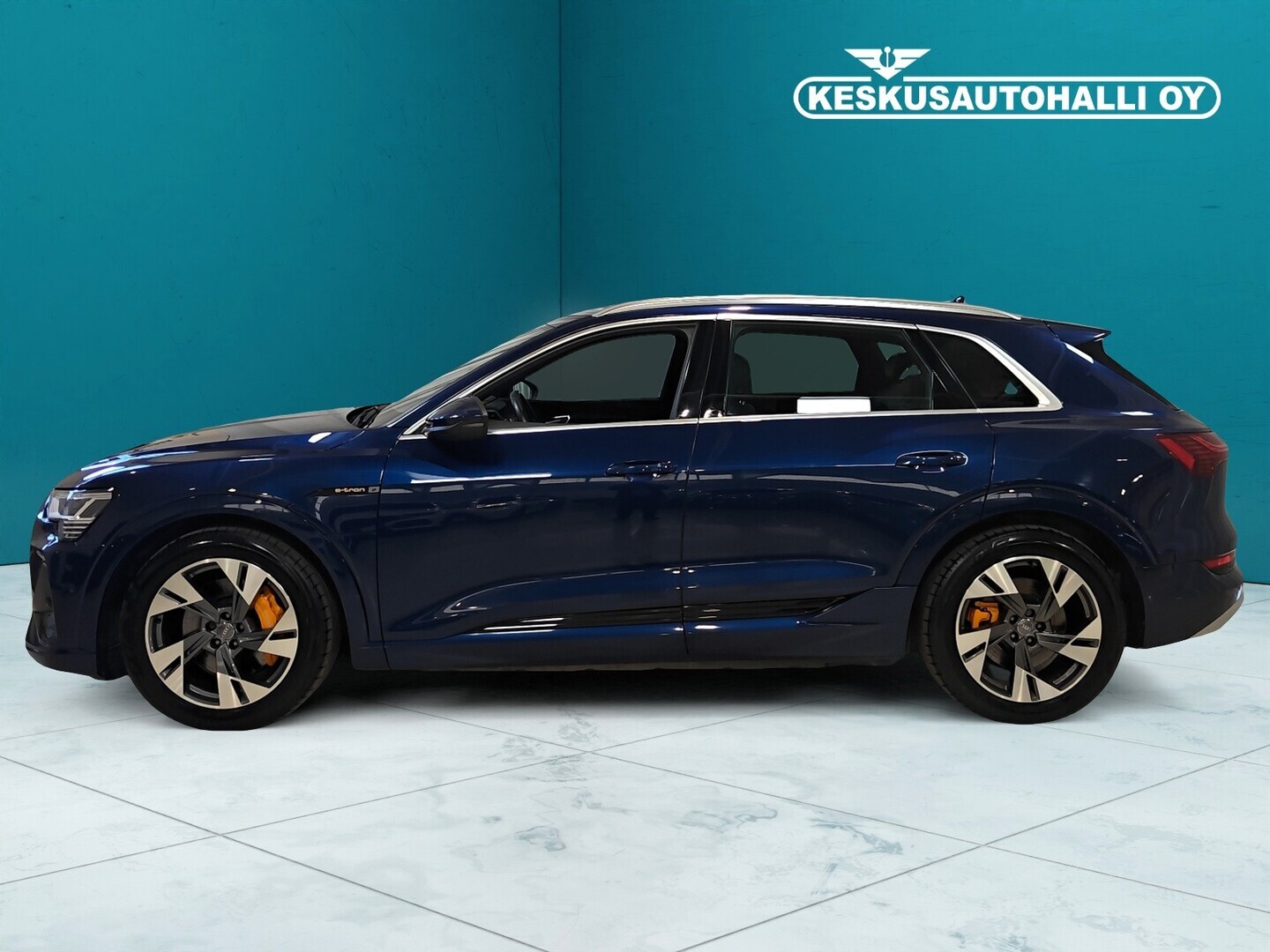 AUDI e-tron 2021