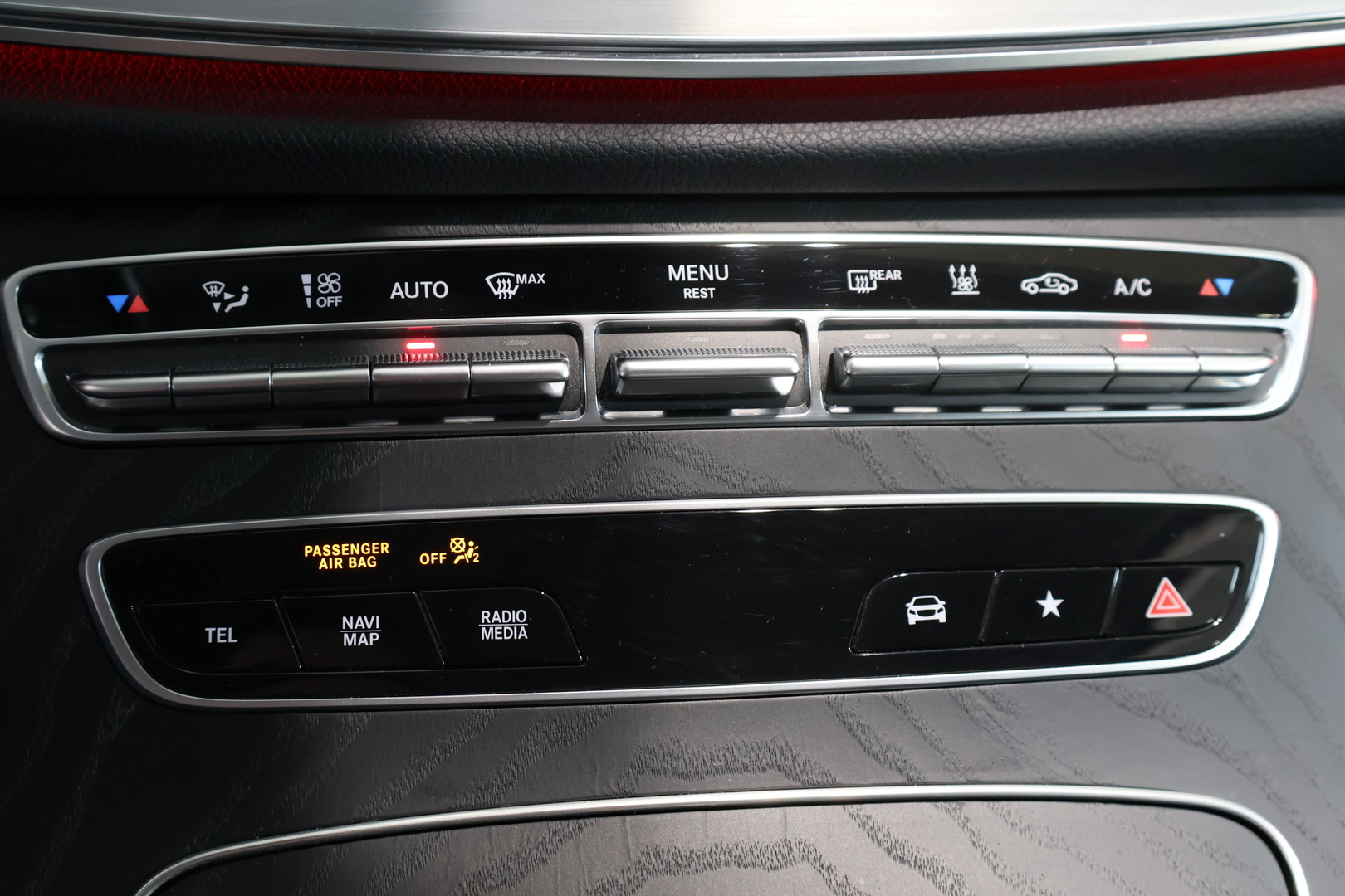 MERCEDES-BENZ E 2021