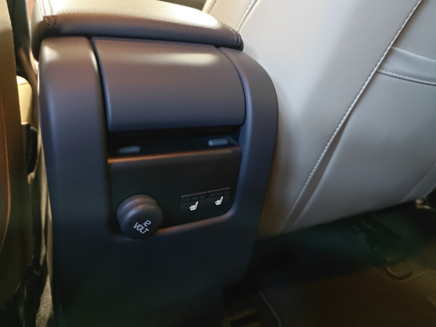 VOLVO V60 2019