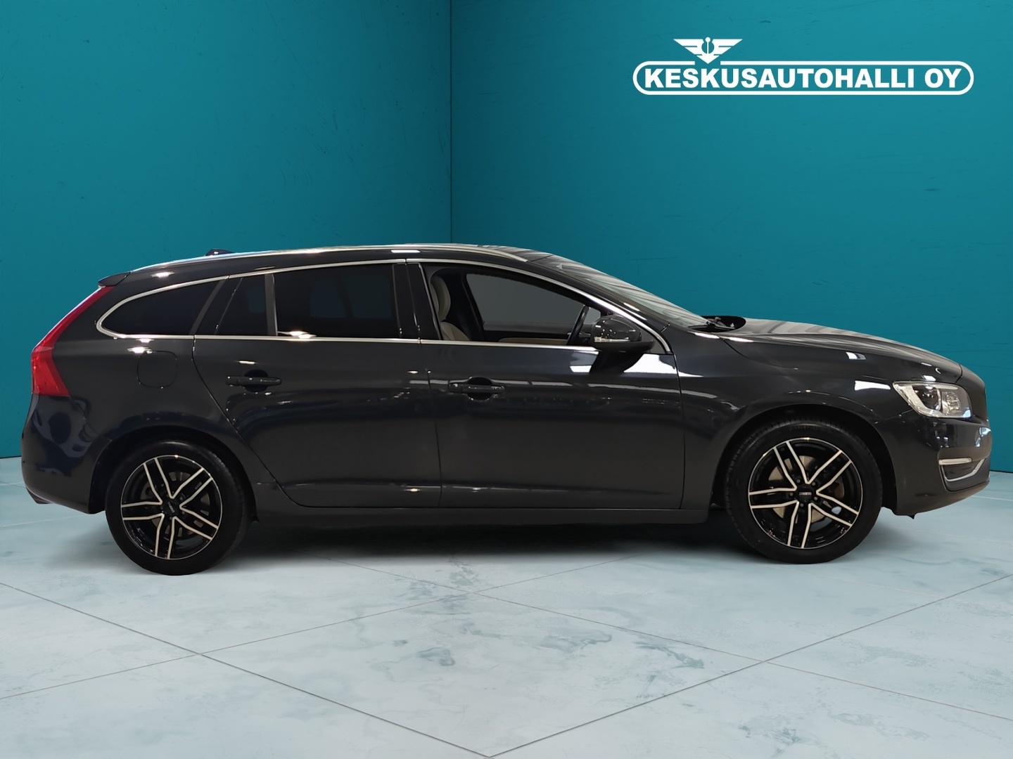 VOLVO V60 2019
