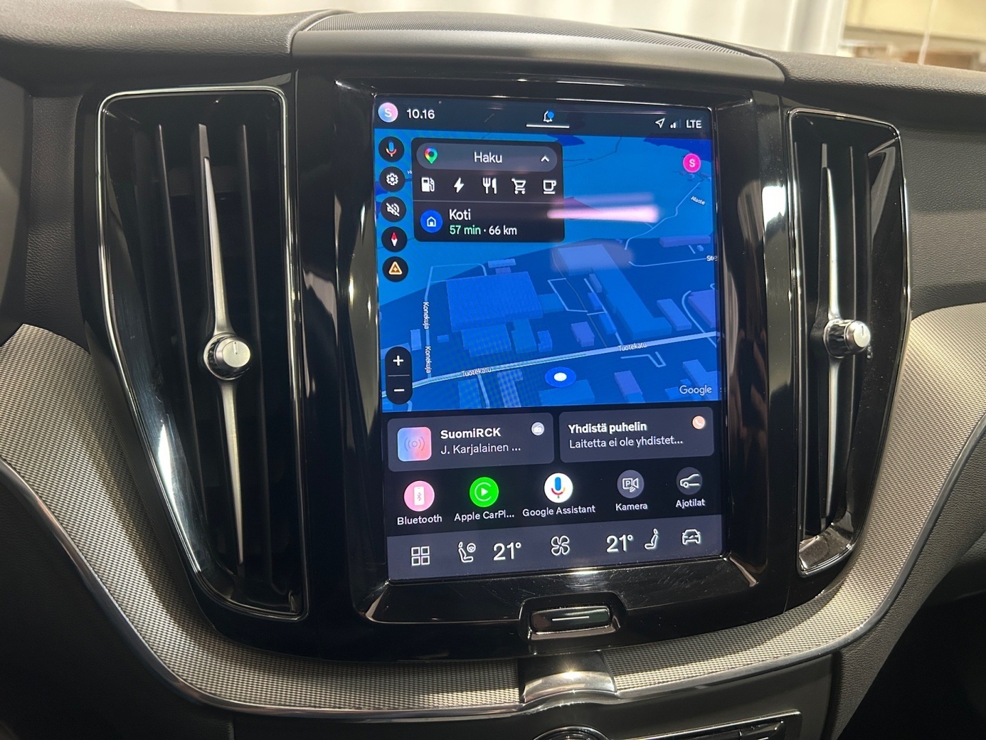 VOLVO XC60 2024