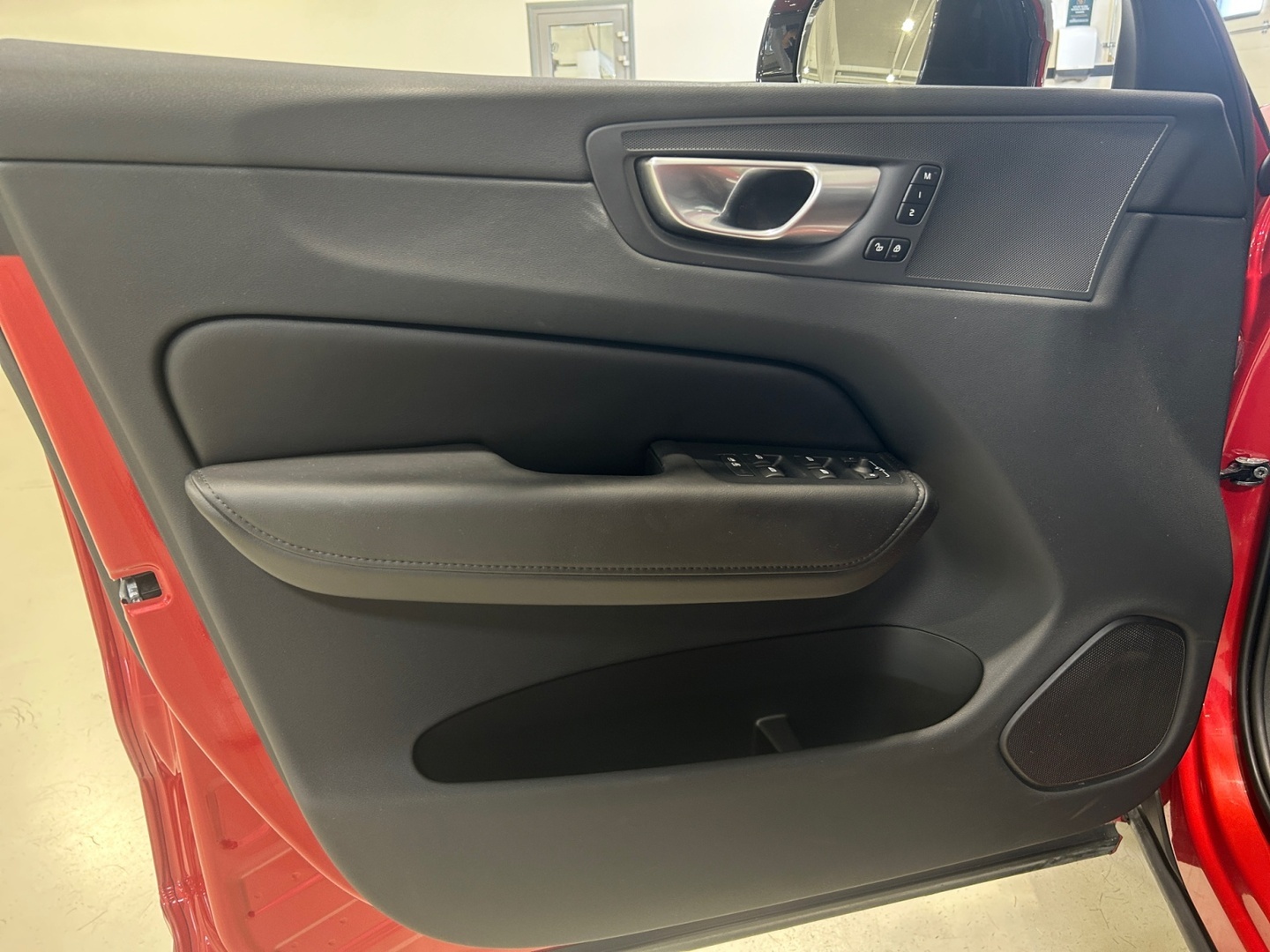 VOLVO XC60 2024