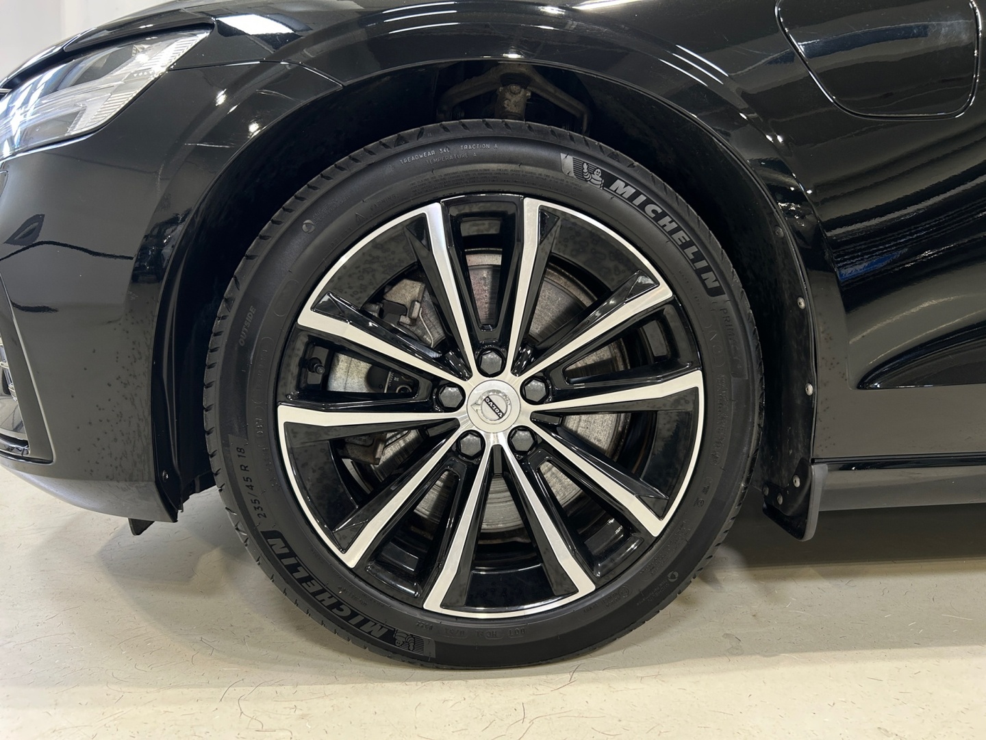 VOLVO S60 2023