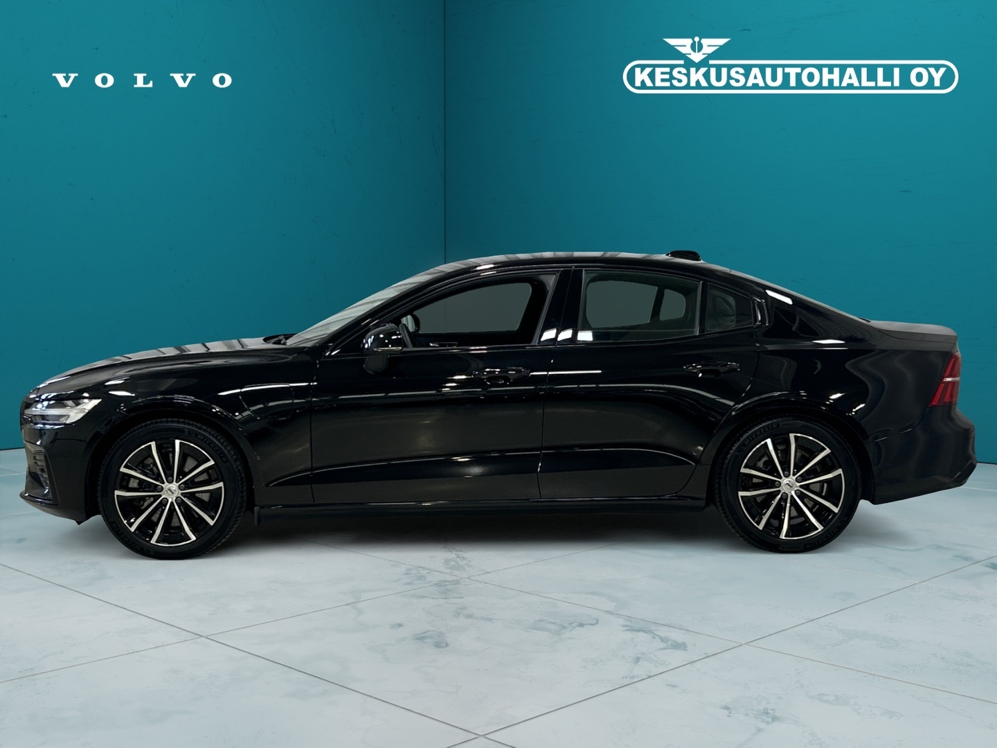 VOLVO S60 2023