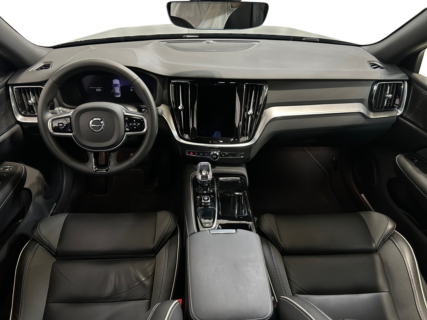 VOLVO S60 2023