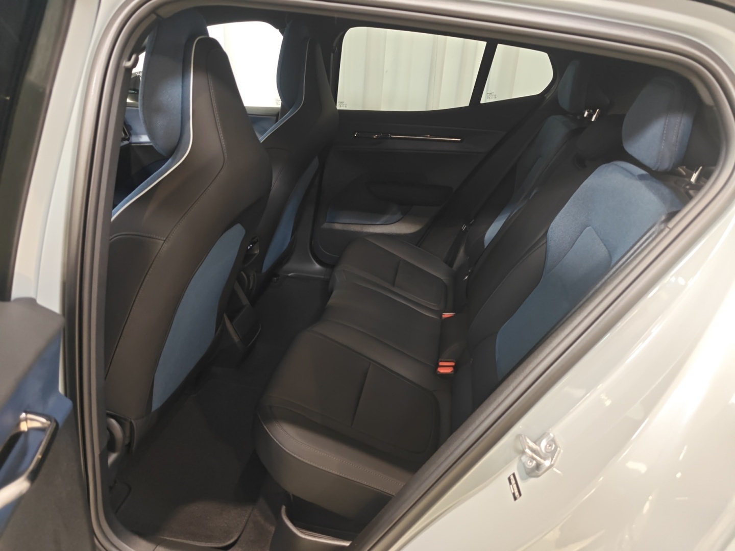VOLVO EX30 2024