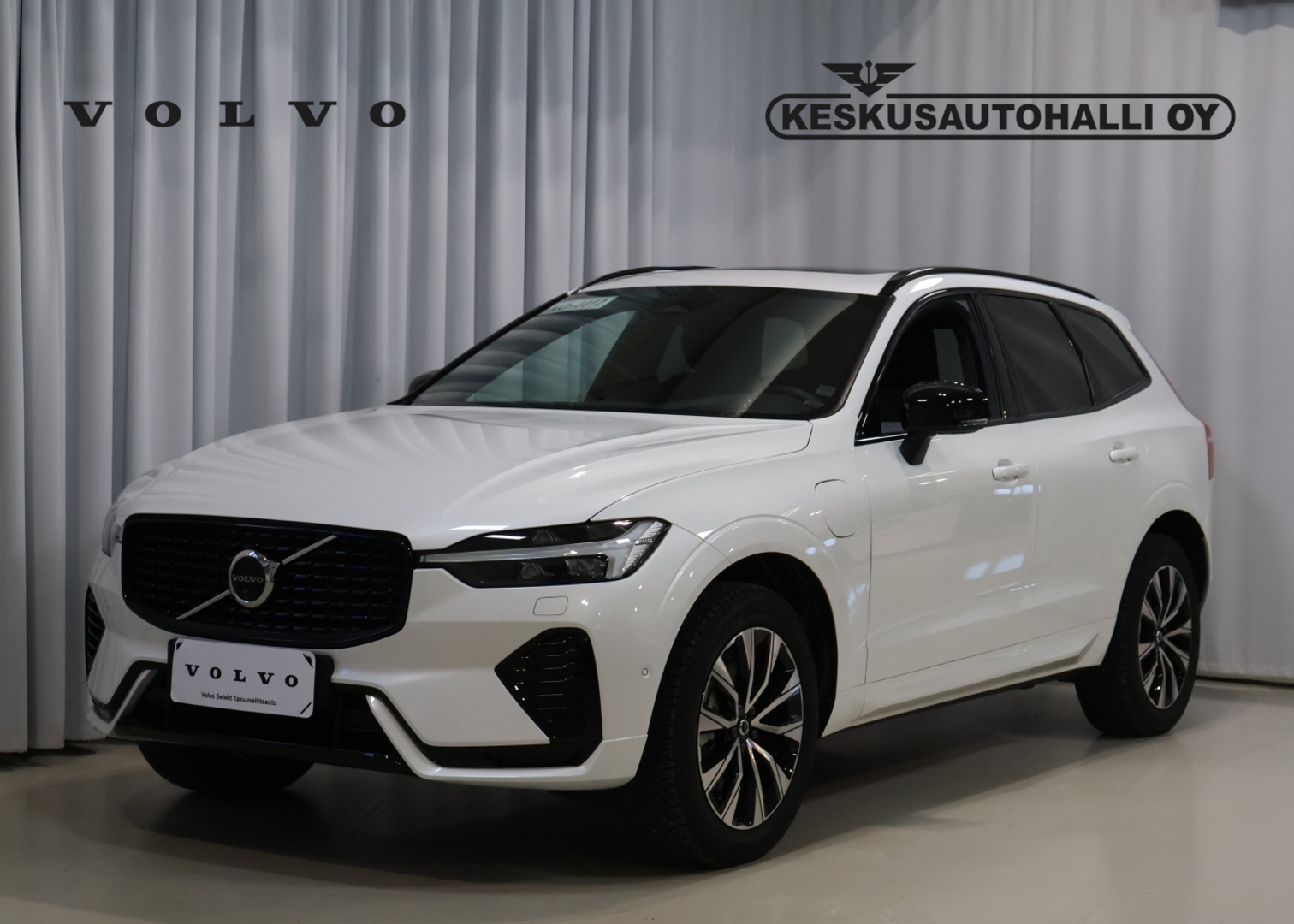 VOLVO XC60 2025