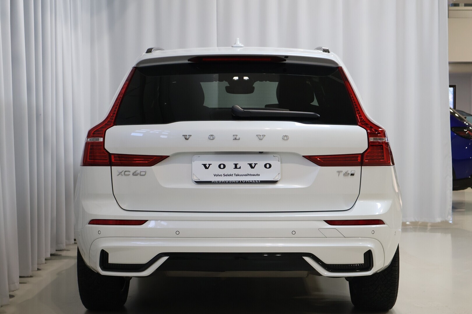 VOLVO XC60 2025