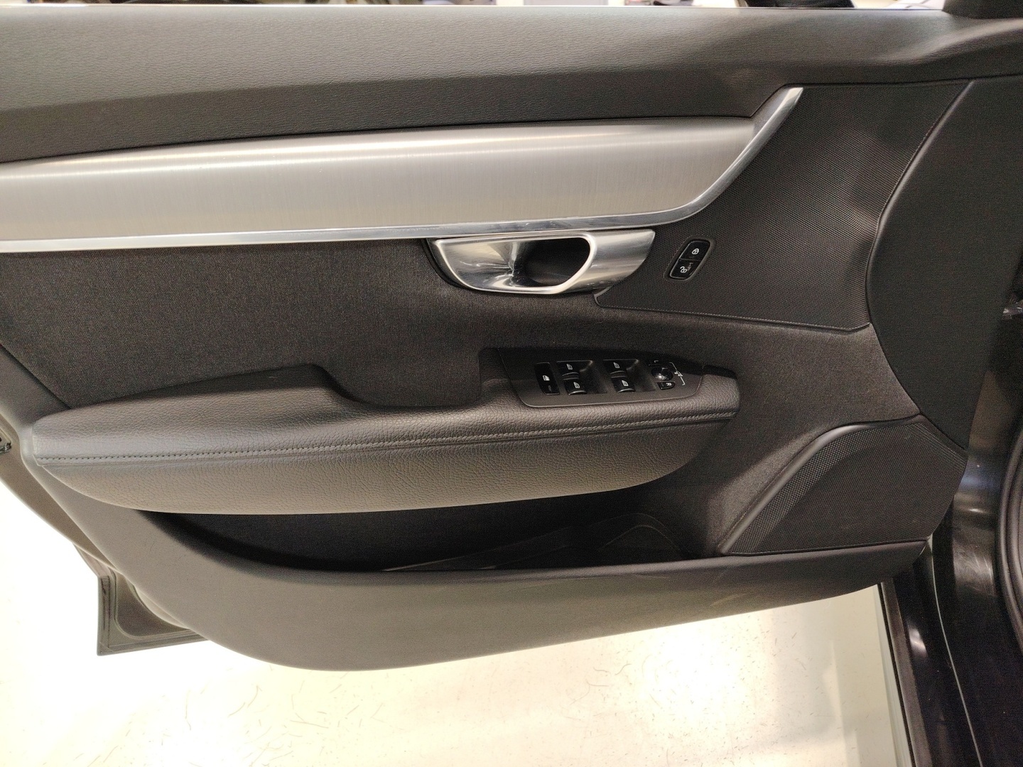 VOLVO V90 2019