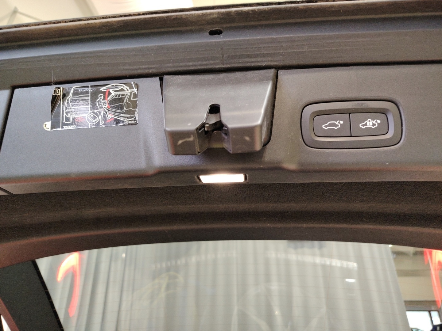 VOLVO V90 2019
