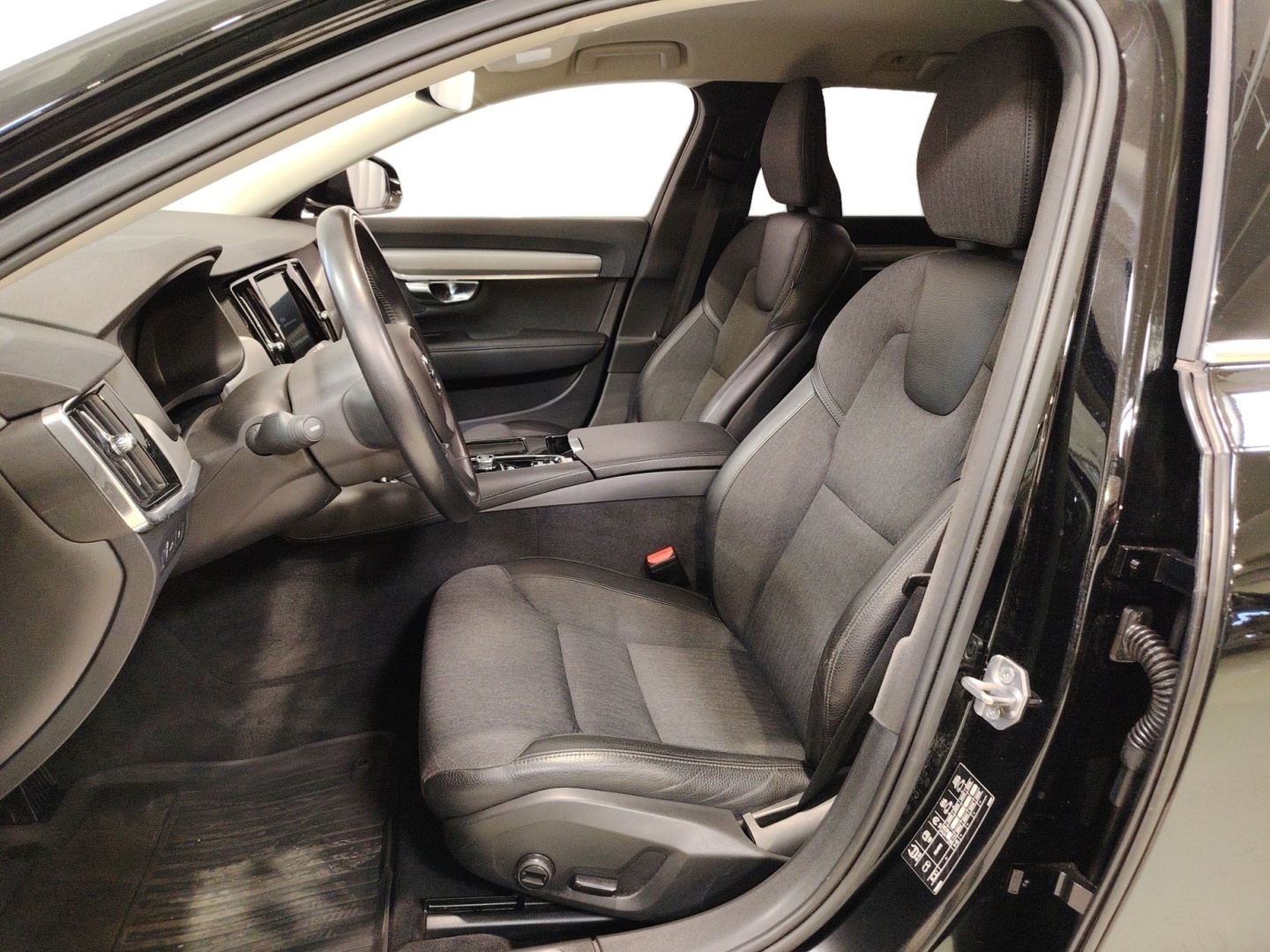 VOLVO V90 2019