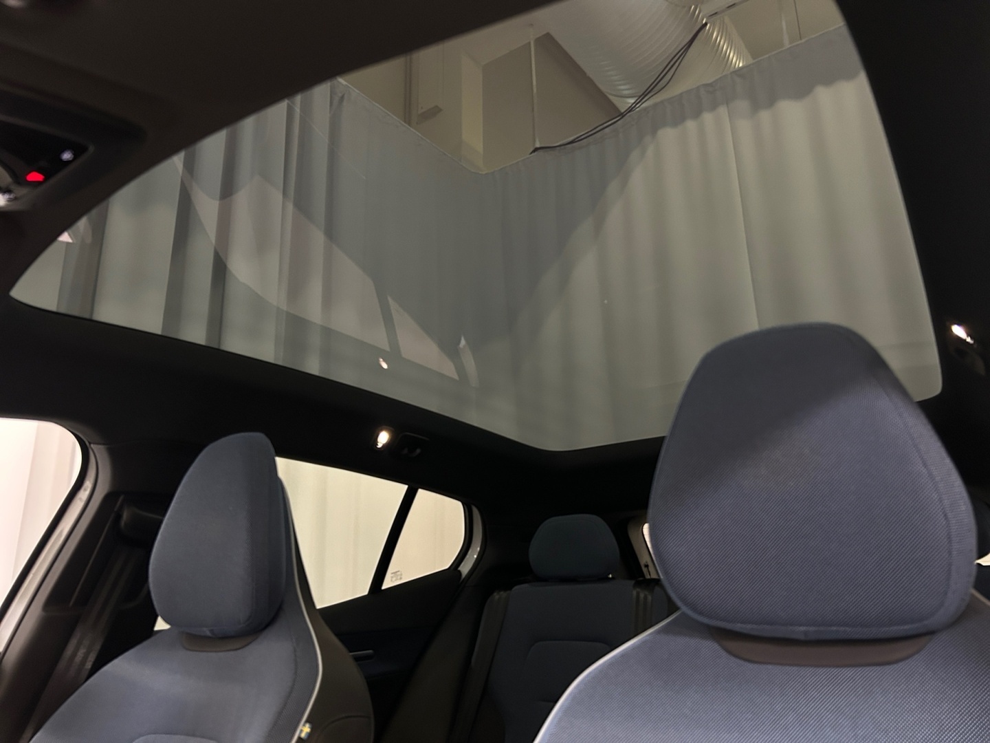VOLVO EX30 2025