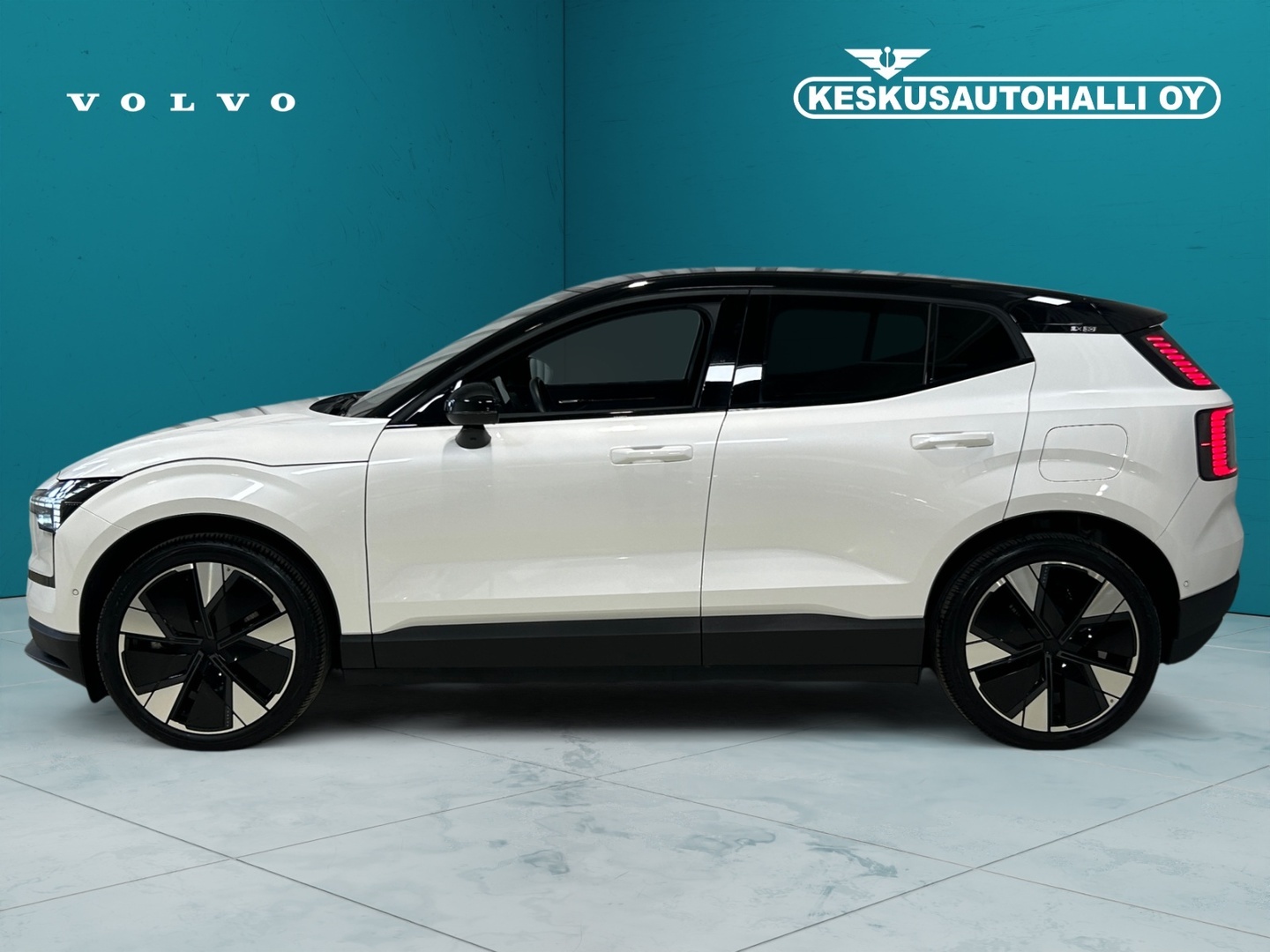 VOLVO EX30 2025