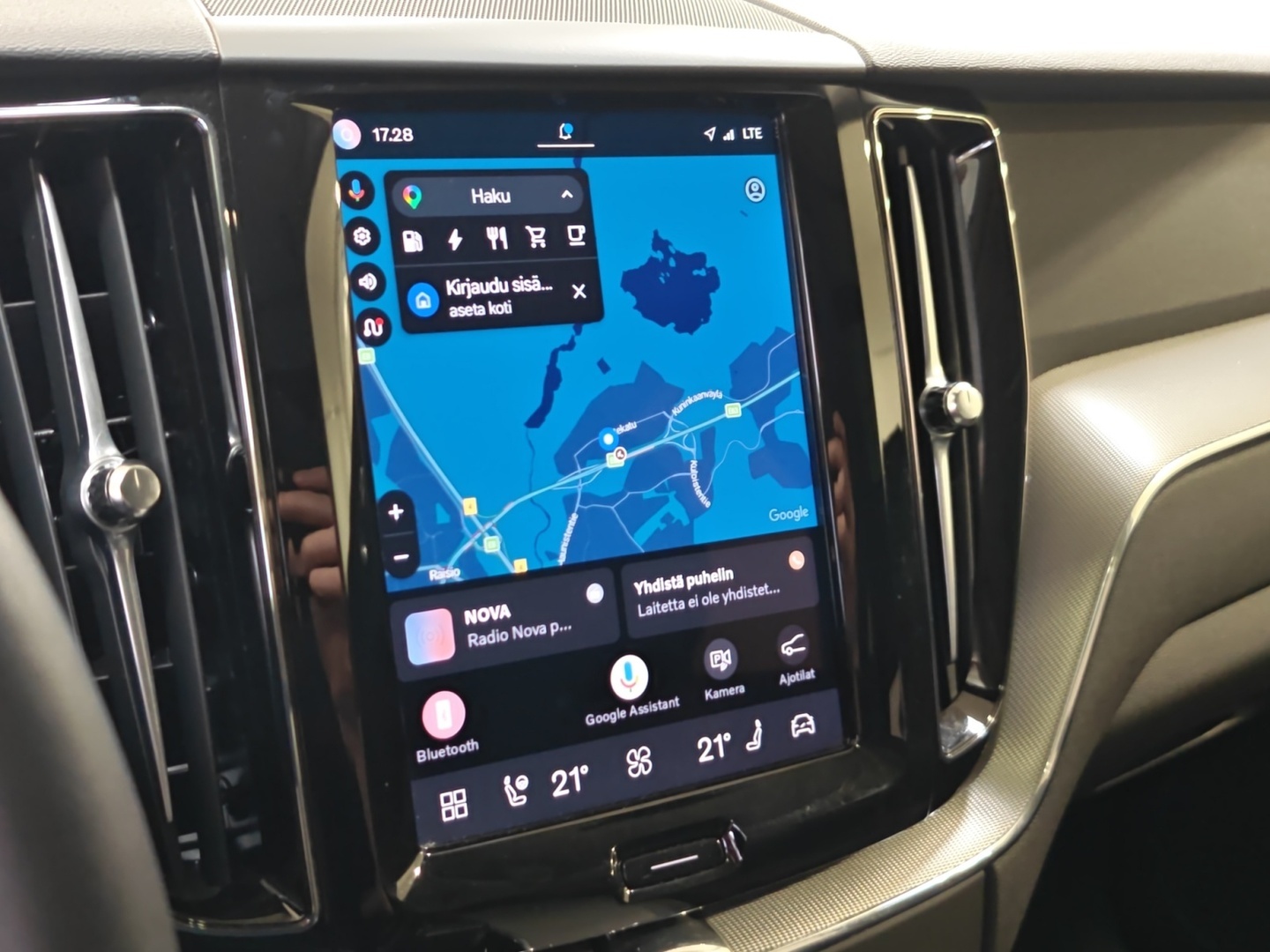 VOLVO XC60 2025