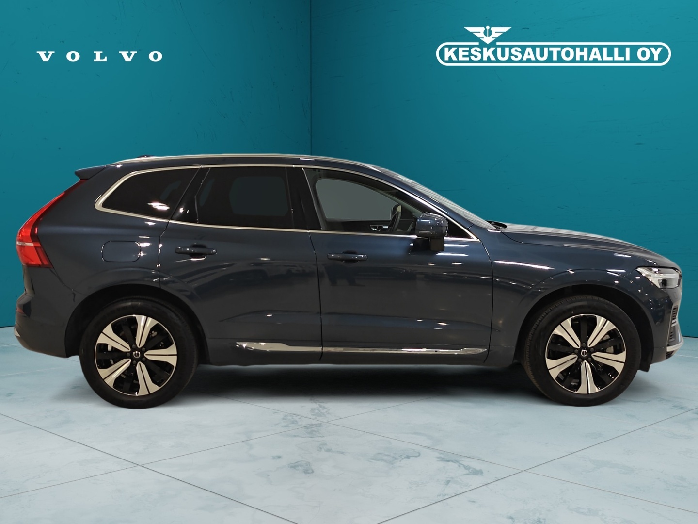 VOLVO XC60 2025