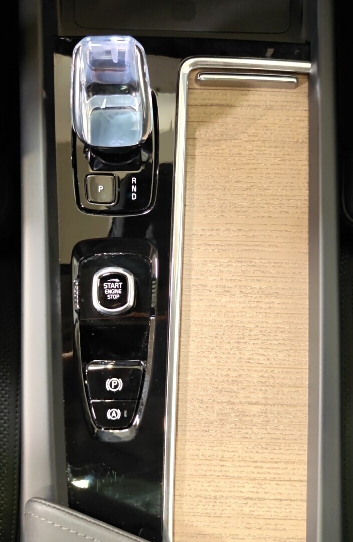 VOLVO XC60 17